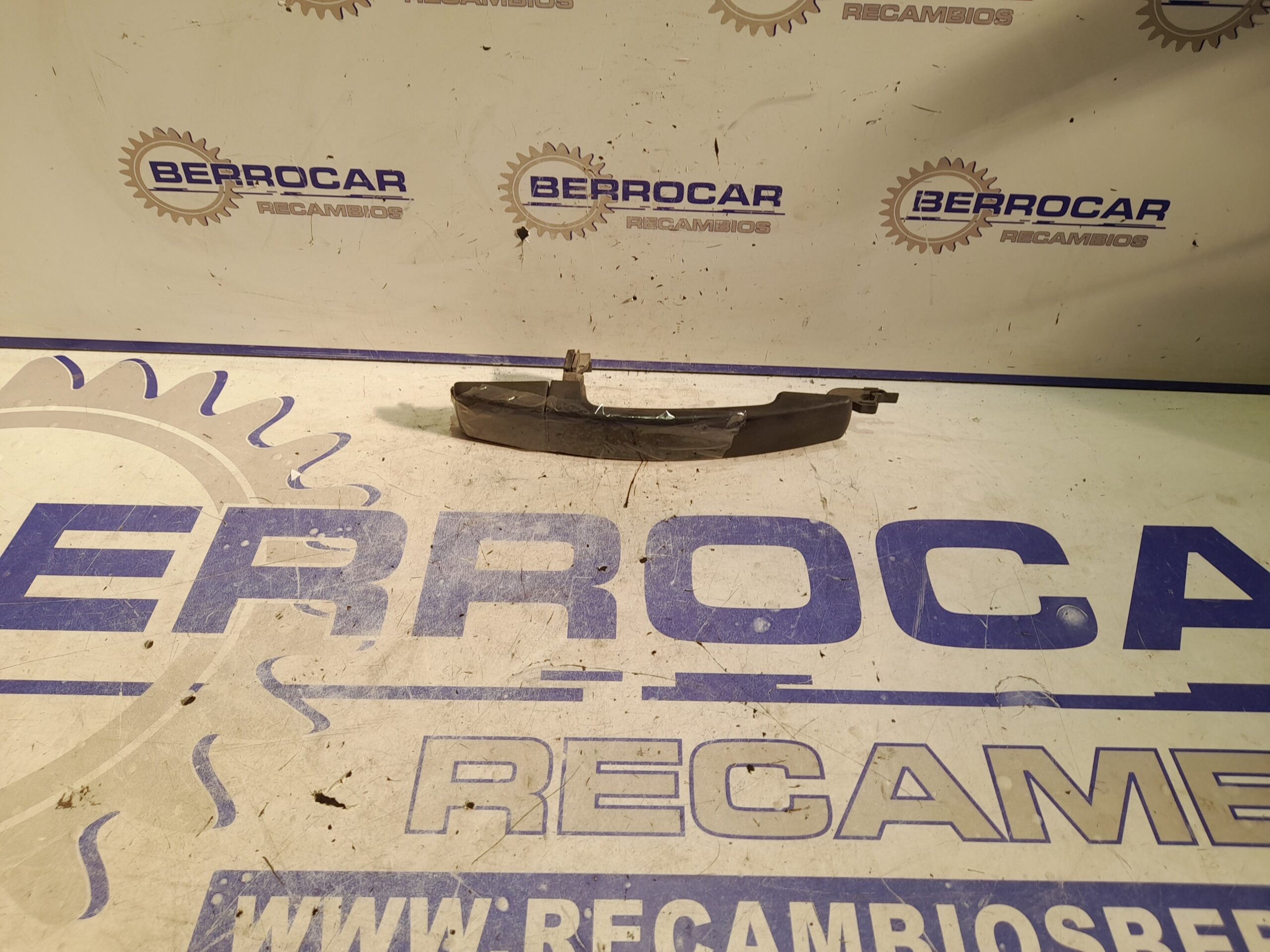 maneta_exterior_trasera_izquierda_41285000_land_rover_discovery