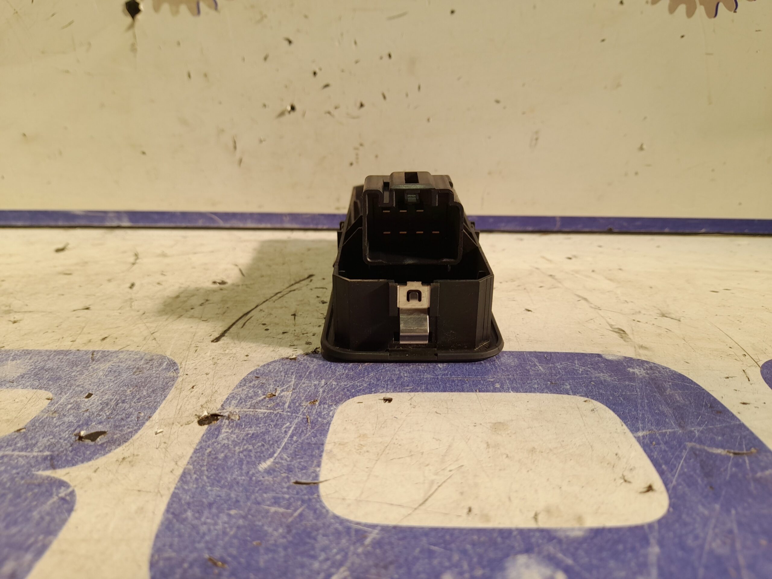 mando_elevalunas_trasero_derecho_yud501070pvj_land_rover_discovery