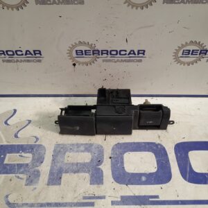 cenicero_fkb500012_land_rover_discovery