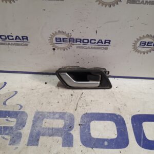 maneta_interior_trasera_derecha_fvc500185xxx_land_rover_discovery_2_7_td_v6_cat