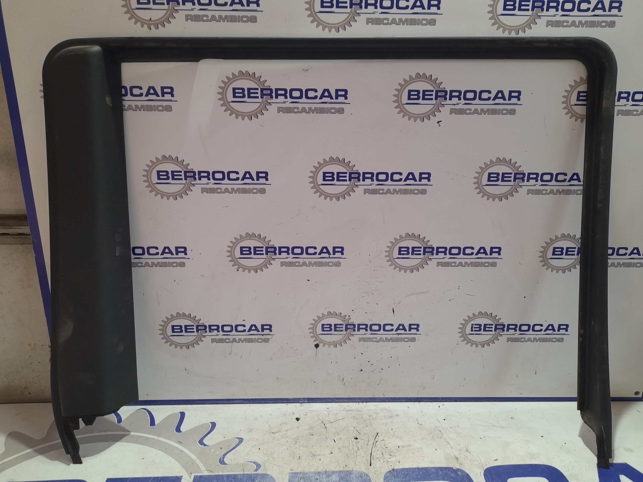 moldura_lateral_eln000033_land_rover_discovery_2_7_td_v6_cat