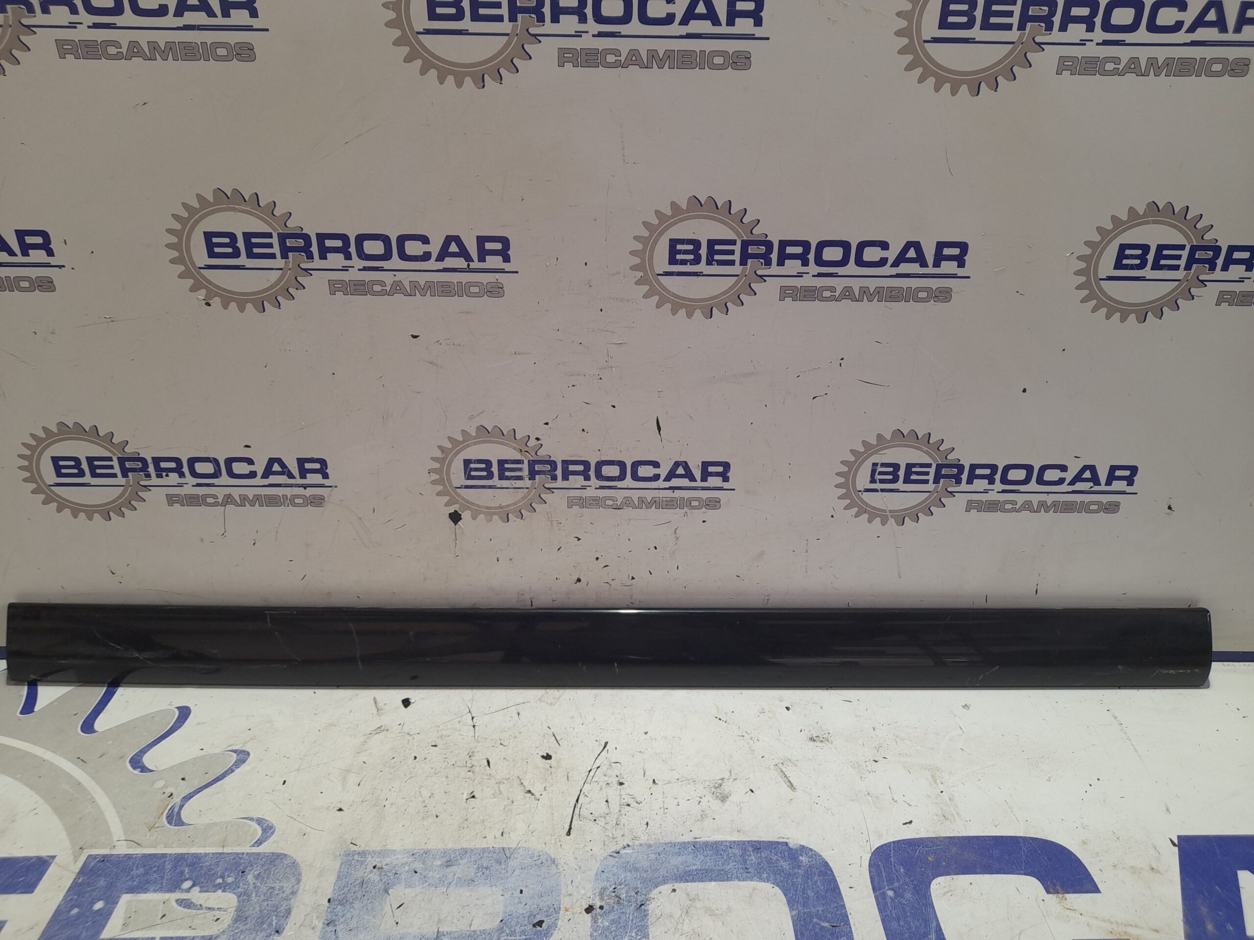 moldura_lateral_land_rover_discovery_2_7_td_v6_cat