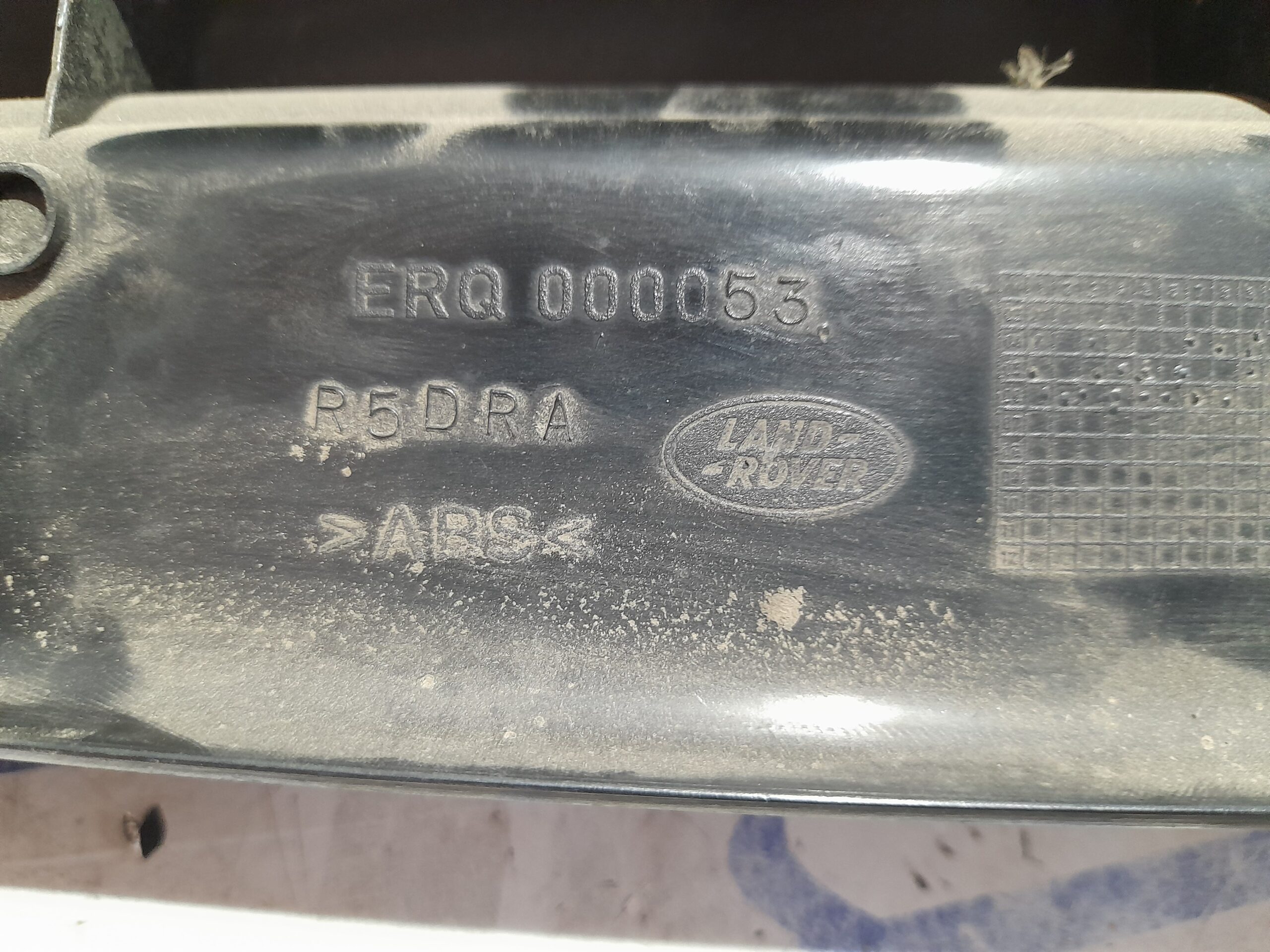 moldura_lateral_erq000053_land_rover_discovery_2_7_td_v6_cat