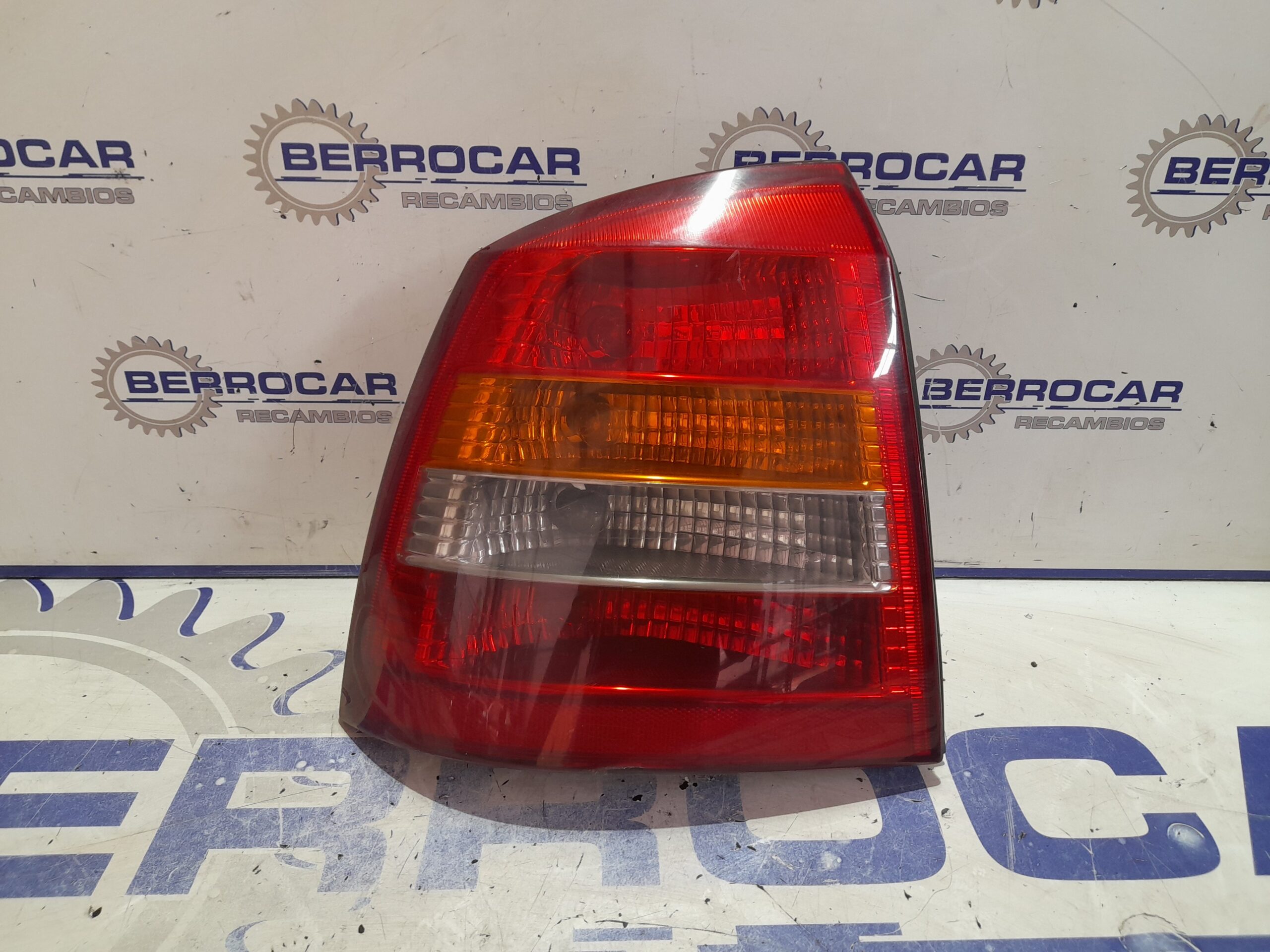 piloto_trasero_izquierdo_90521542_opel_astra_g_berlina_1_7_16v_dti_cat_y_17_dt_lr6