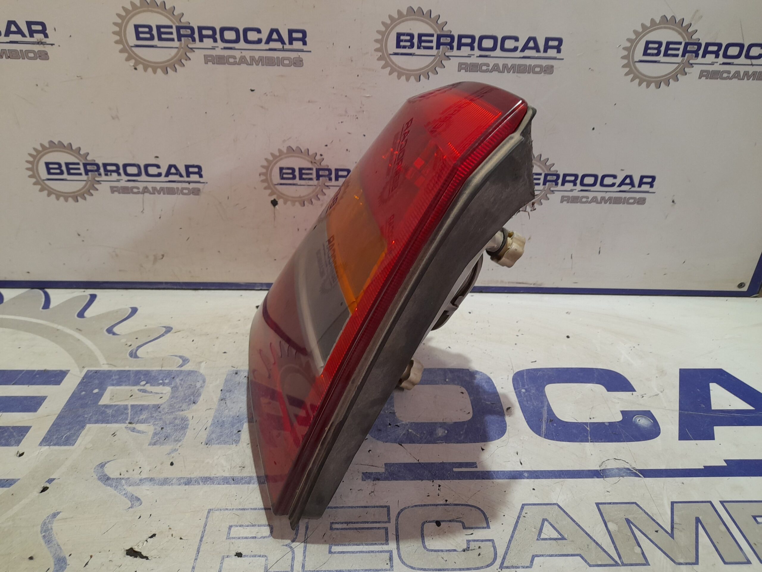 piloto_trasero_izquierdo_90521542_opel_astra_g_berlina_1_7_16v_dti_cat_y_17_dt_lr6