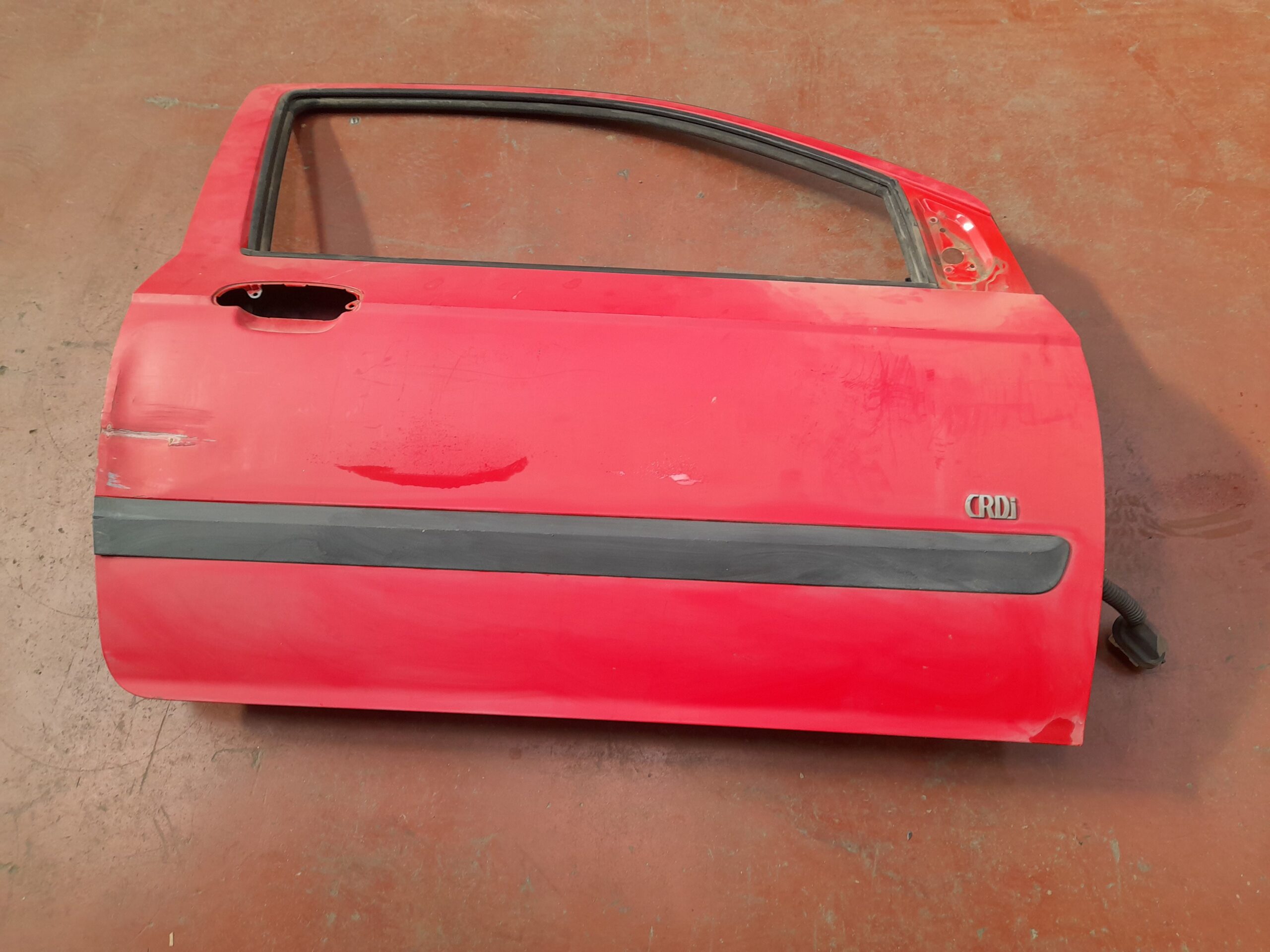 puerta_delantera_derecha_danada_76004_1c221_hyundai_getz_tb_1_5_crdi_cat