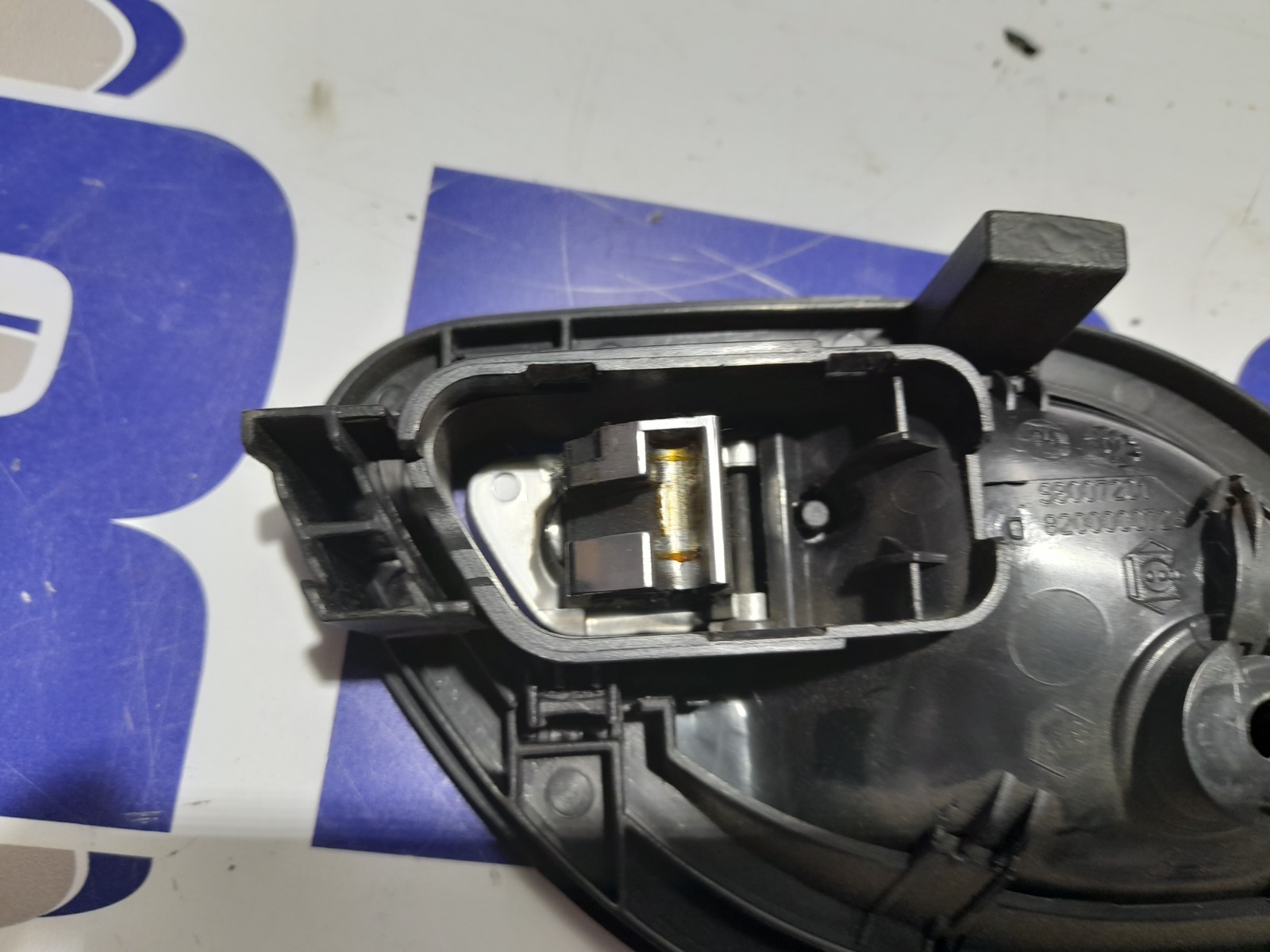 maneta_interior_trasera_izquierda_8200000723_renault_laguna_ii_bg0_1_9_dci_diesel_fap