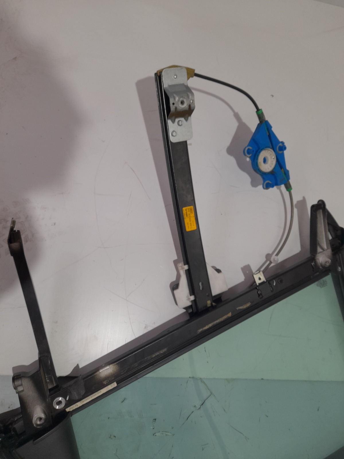 elevalunas_trasero_derecho_8e0839462c_seat_exeo_berlina_3r2_2_0_tdi