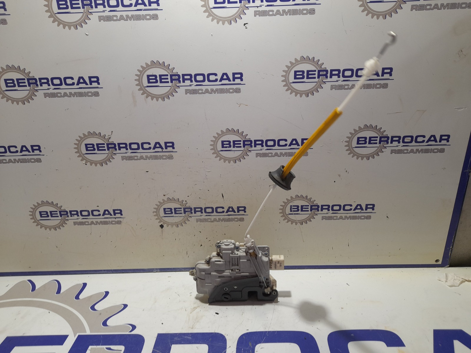 cerradura_puerta_trasera_izquierda_8e0839015aa_seat_exeo_berlina_3r2_2_0_tdi