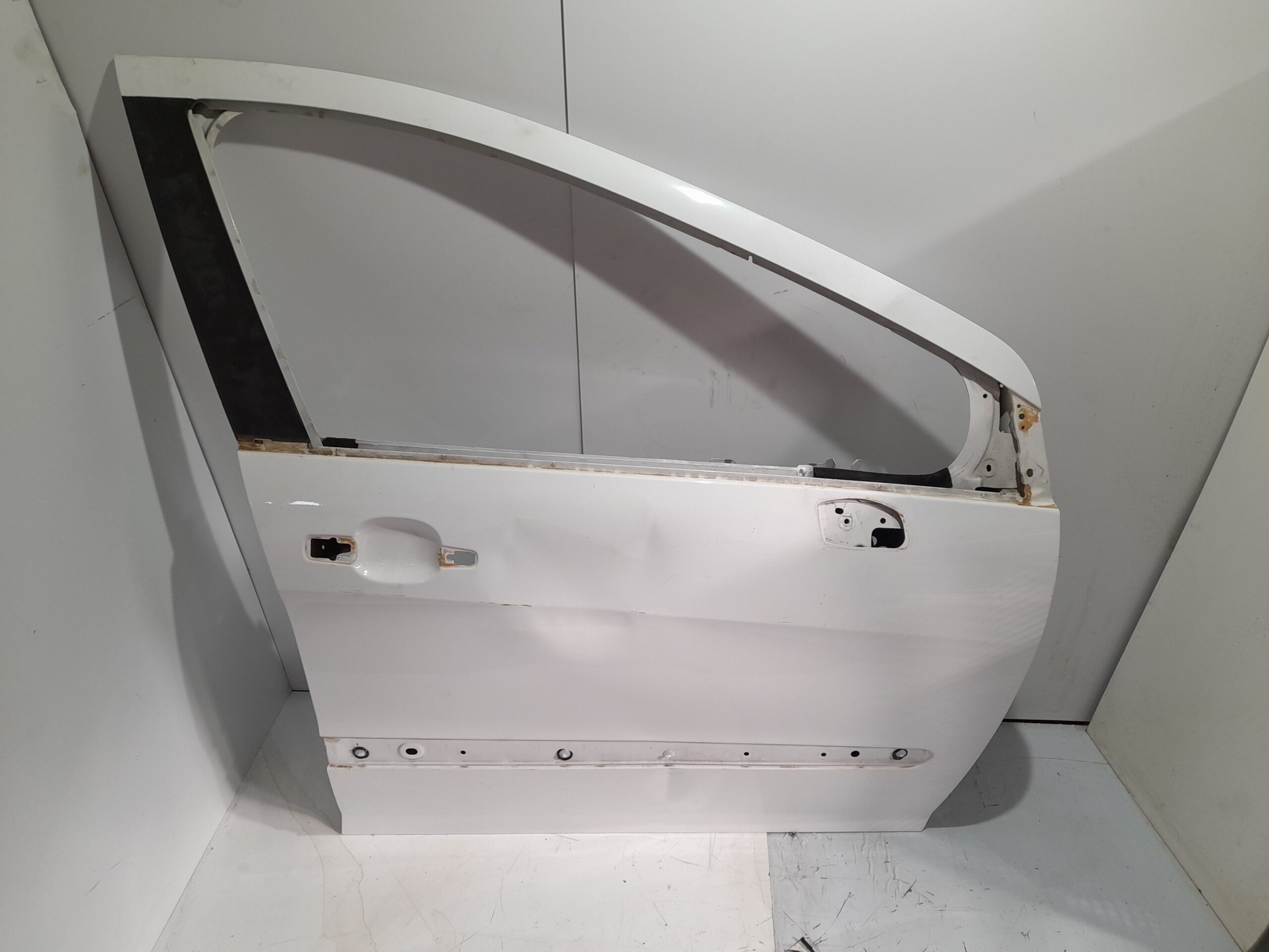 puerta_delantera_derecha_abollado_peugeot_308_sw