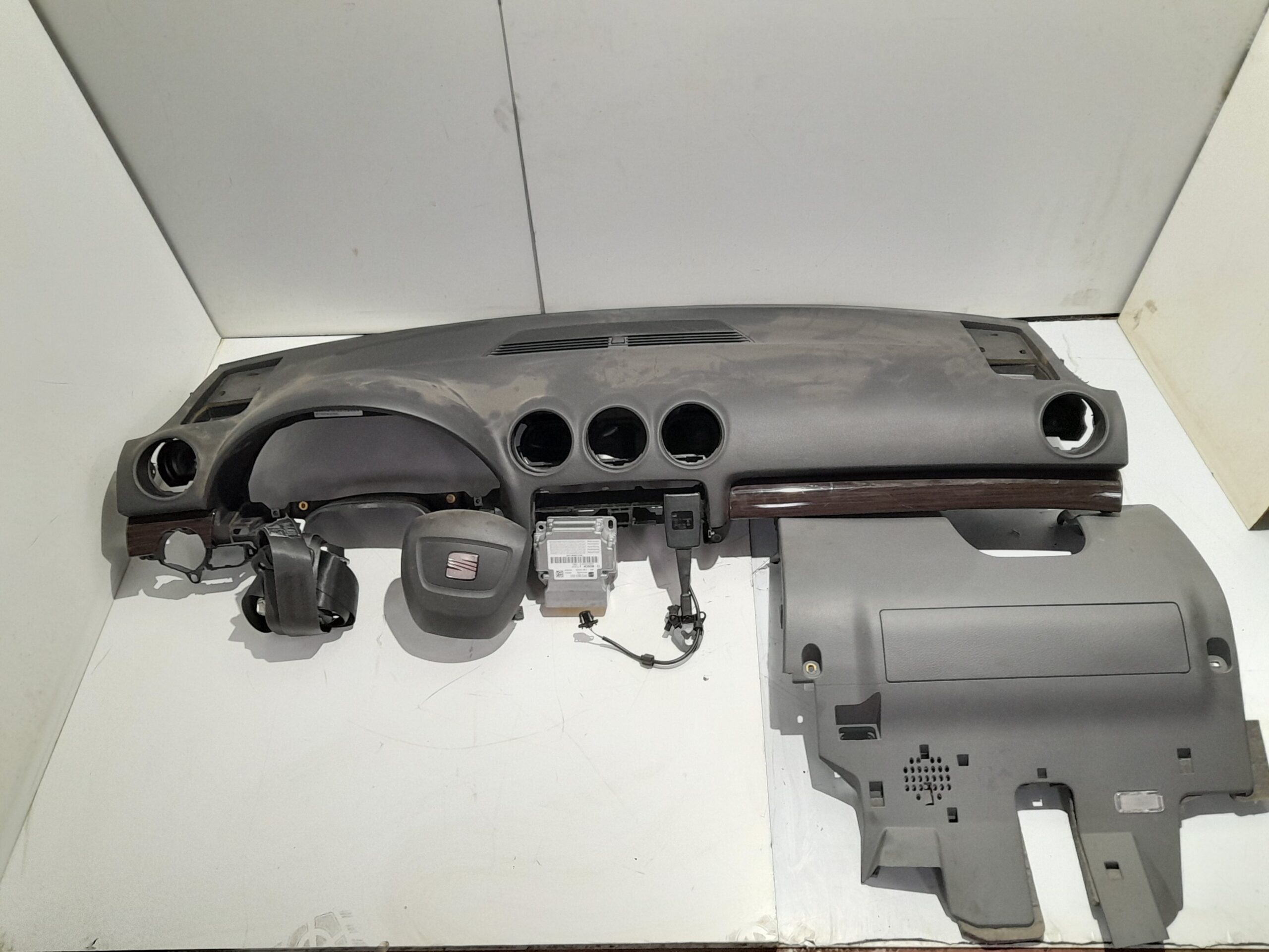 kit_airbag_kit_airbag_salpicaderoairbag_delantero_izquierdoairbag_delante_seat_exeo_berlina_3r2_2_0_tdi