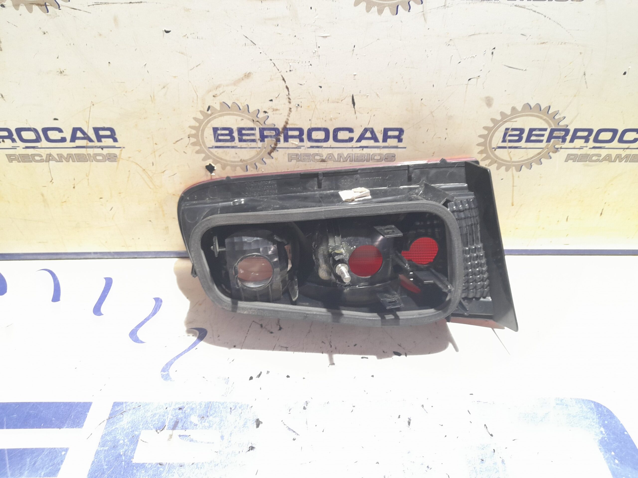 piloto_trasero_derecho_interior_renault_laguna_ii_bg0