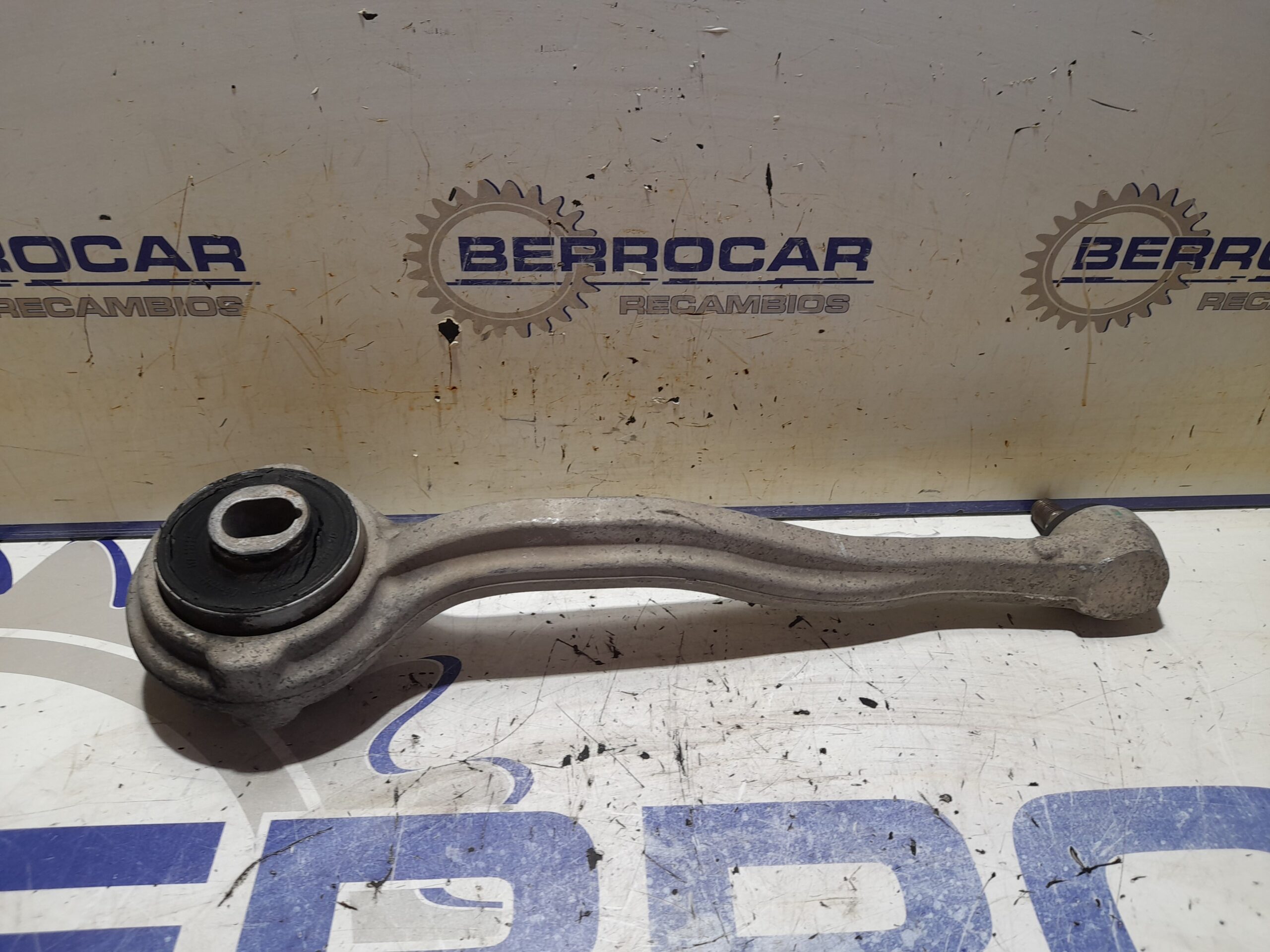 brazo_suspension_inferior_delantero_izquierdo_20304l_mercedes_benz_clase_c_w203_berlina_2_2_cdi_cat