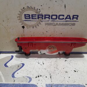 luz_central_de_freno_89071289_peugeot_partner_kombi