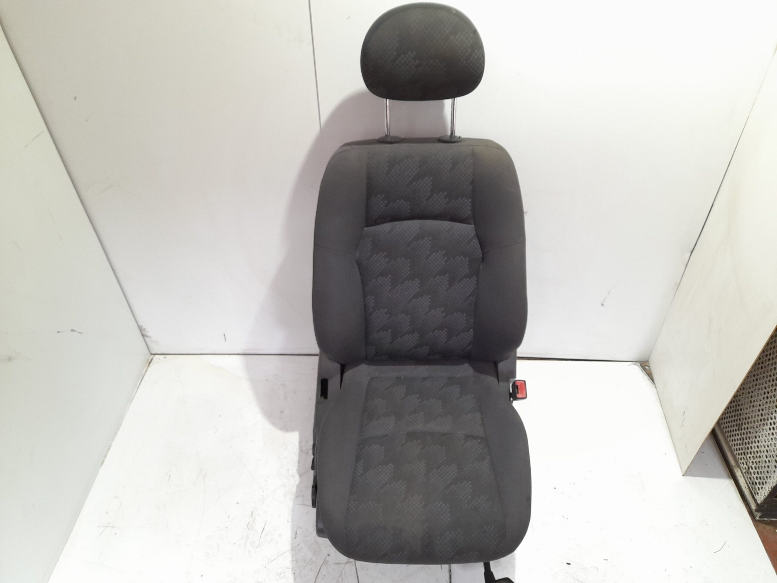 asiento_delantero_derecho_a2039120022_mercedes_benz_clase_c_w203_berlina_2_2_cdi_cat