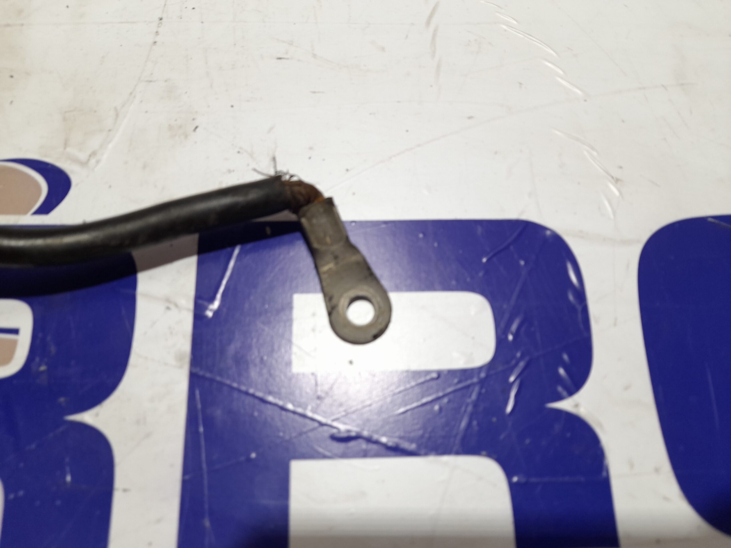 borna_negativa_a1665420218_mercedes_benz_clase_c_w203_berlina_2_2_cdi_cat