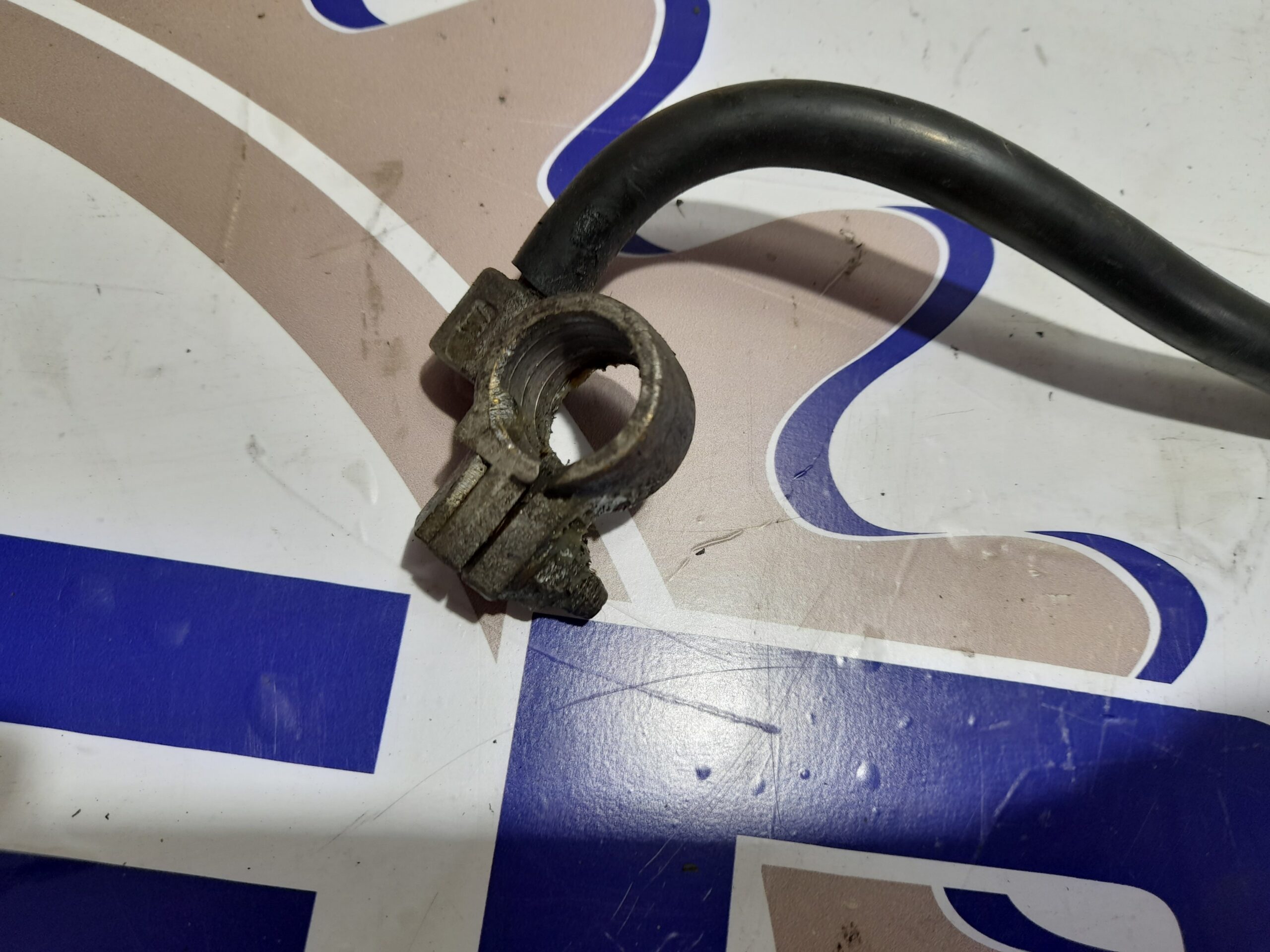 borna_negativa_a1665420218_mercedes_benz_clase_c_w203_berlina_2_2_cdi_cat