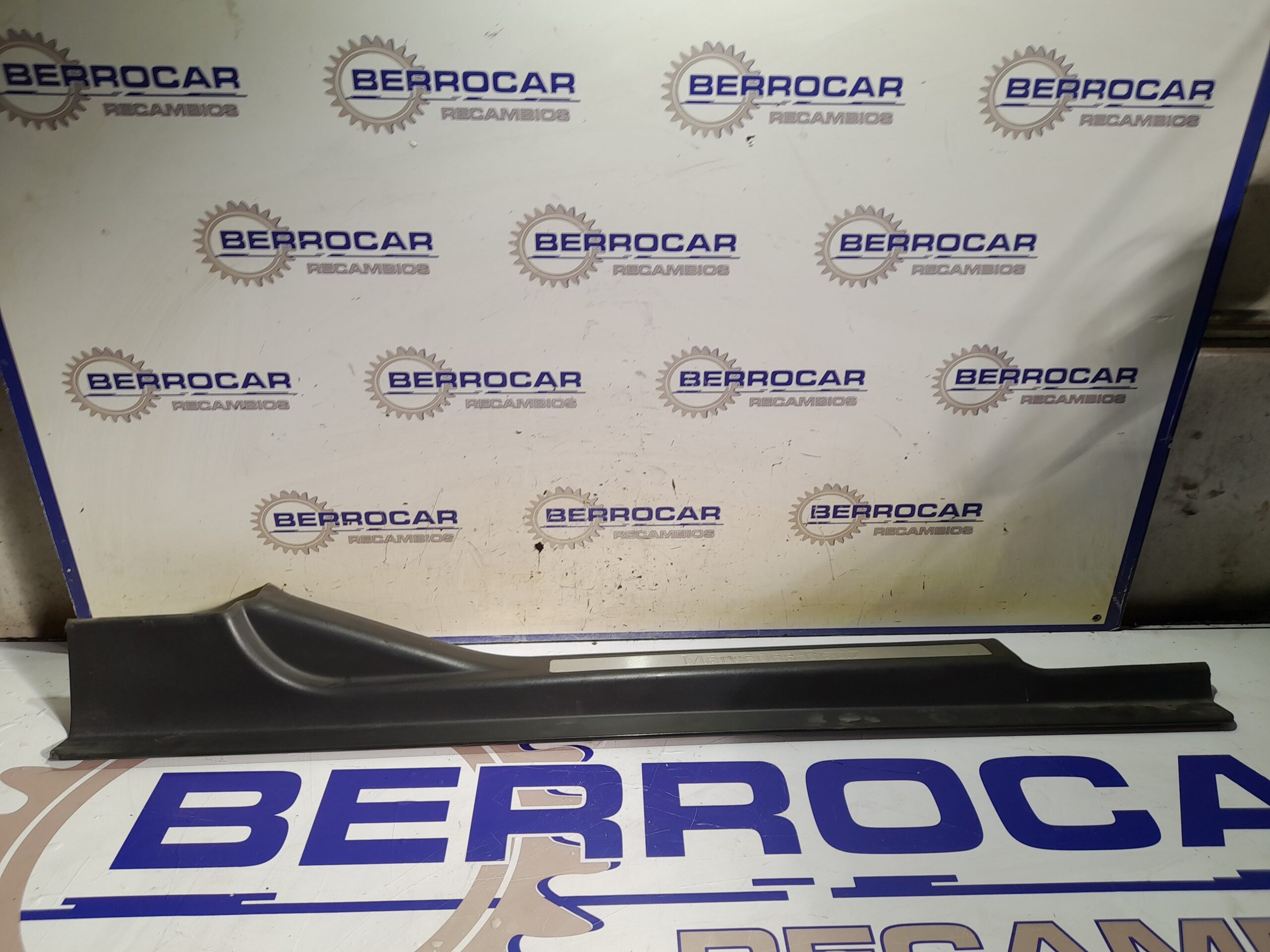 moldura_lateral_a2036800835_mercedes_benz_clase_c_w203_berlina_2_2_cdi_cat