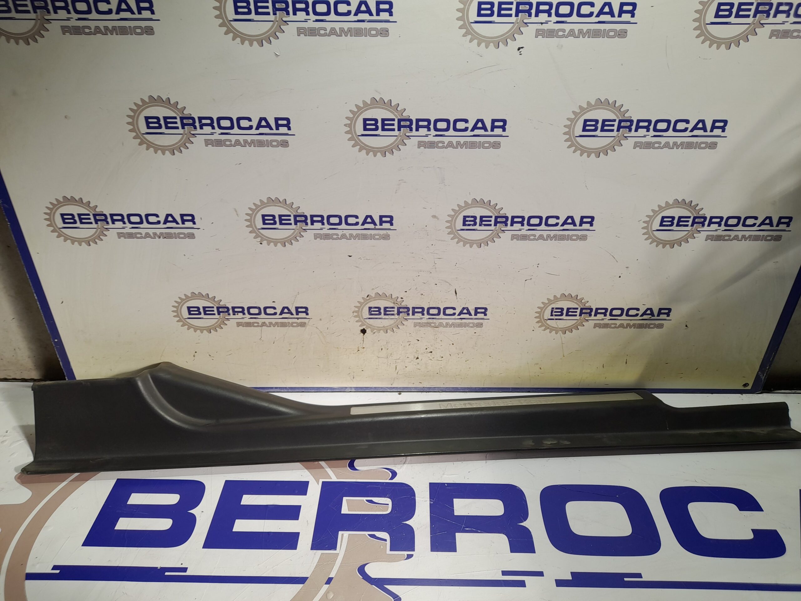 moldura_lateral_a2036800835_mercedes_benz_clase_c_w203_berlina_2_2_cdi_cat