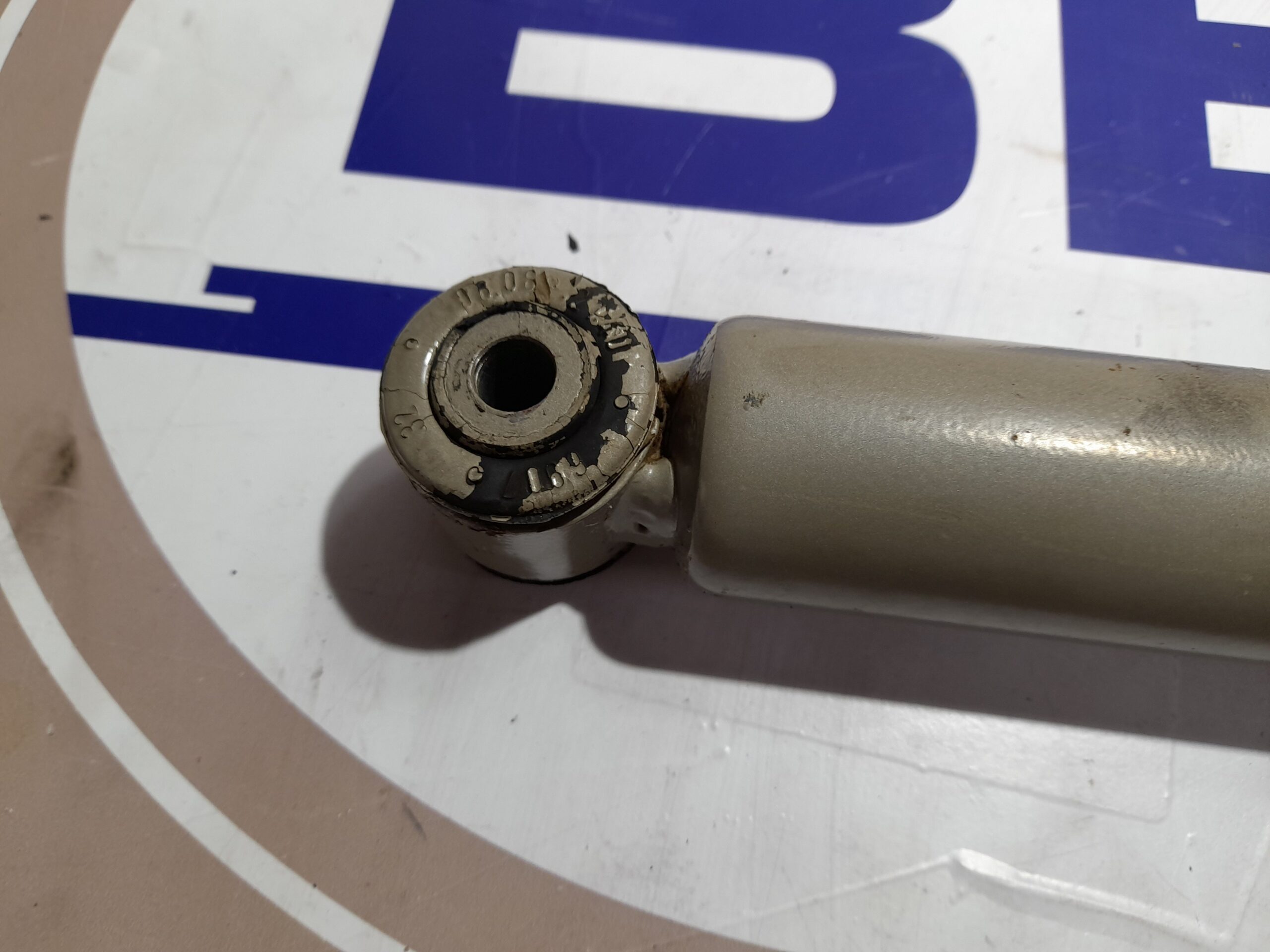 amortiguador_trasero_derecho_2083230198_mercedes_benz_clase_c_w203_berlina_2_2_cdi_cat