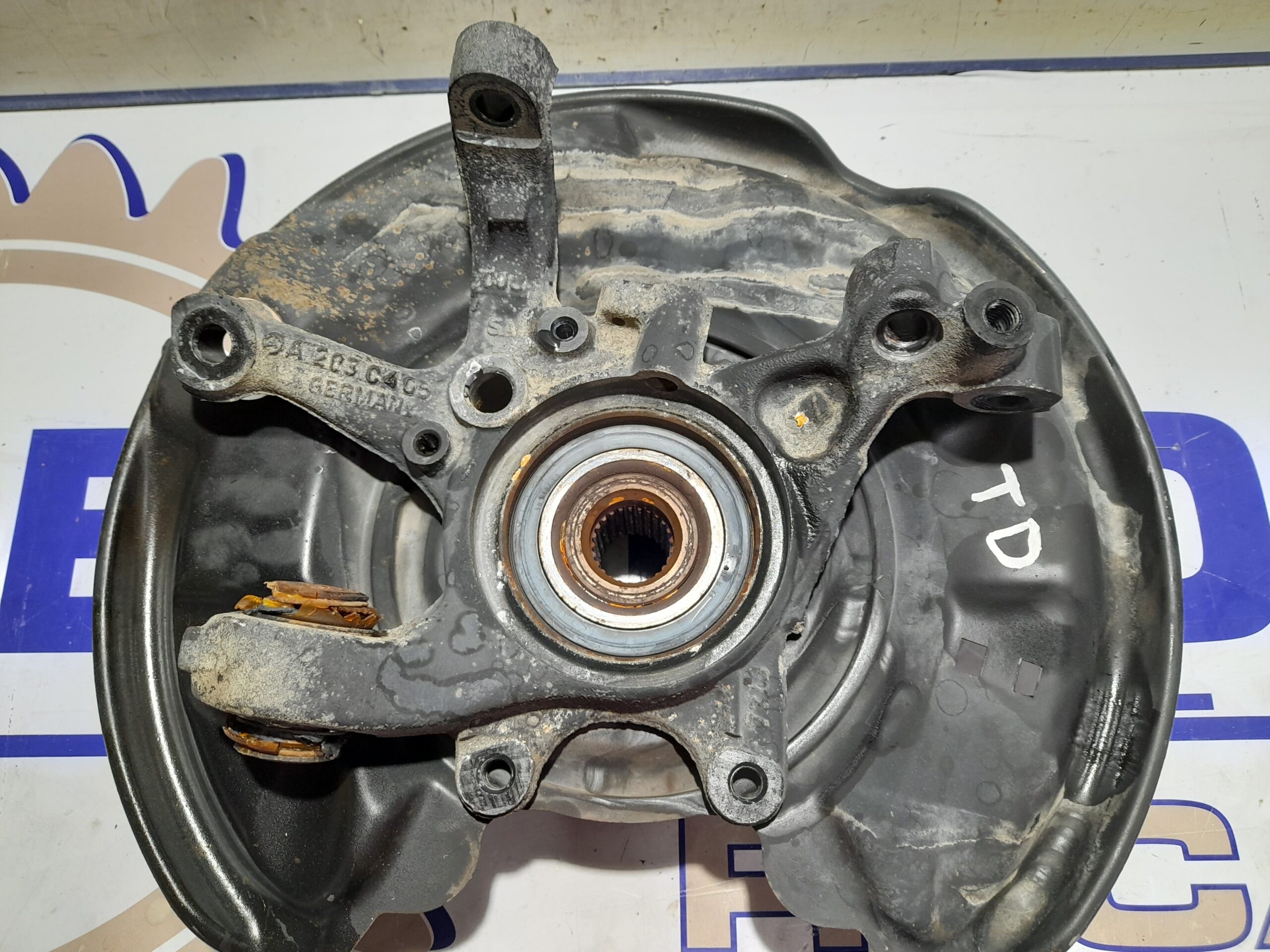 mangueta_trasera_derecha_a2030405_mercedes_benz_clase_c_w203_berlina_2_2_cdi_cat