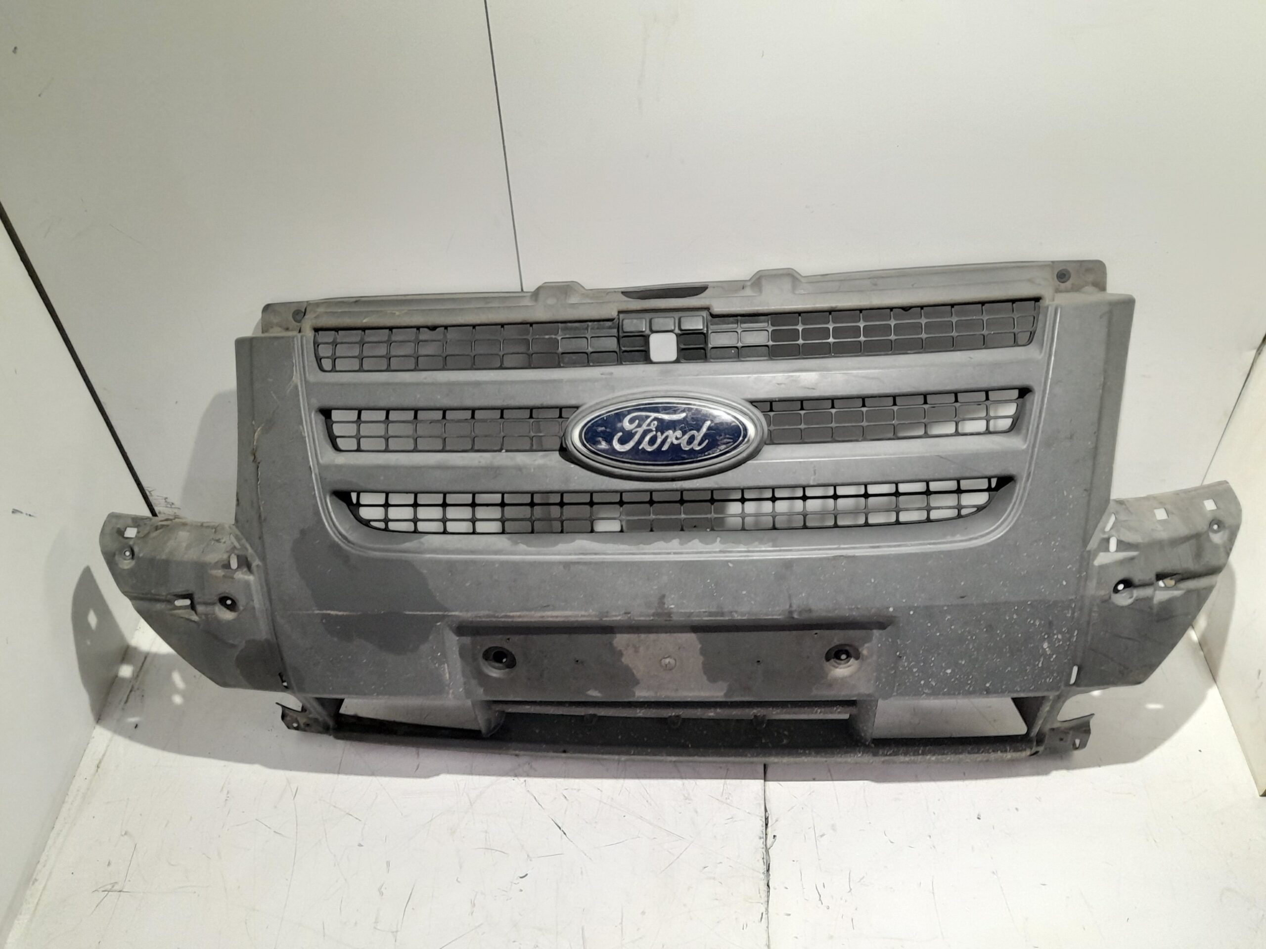 paragolpes_delantero_7c11_17d957_ford_transit_caja_cerrada_06_2_2_tdci_cat