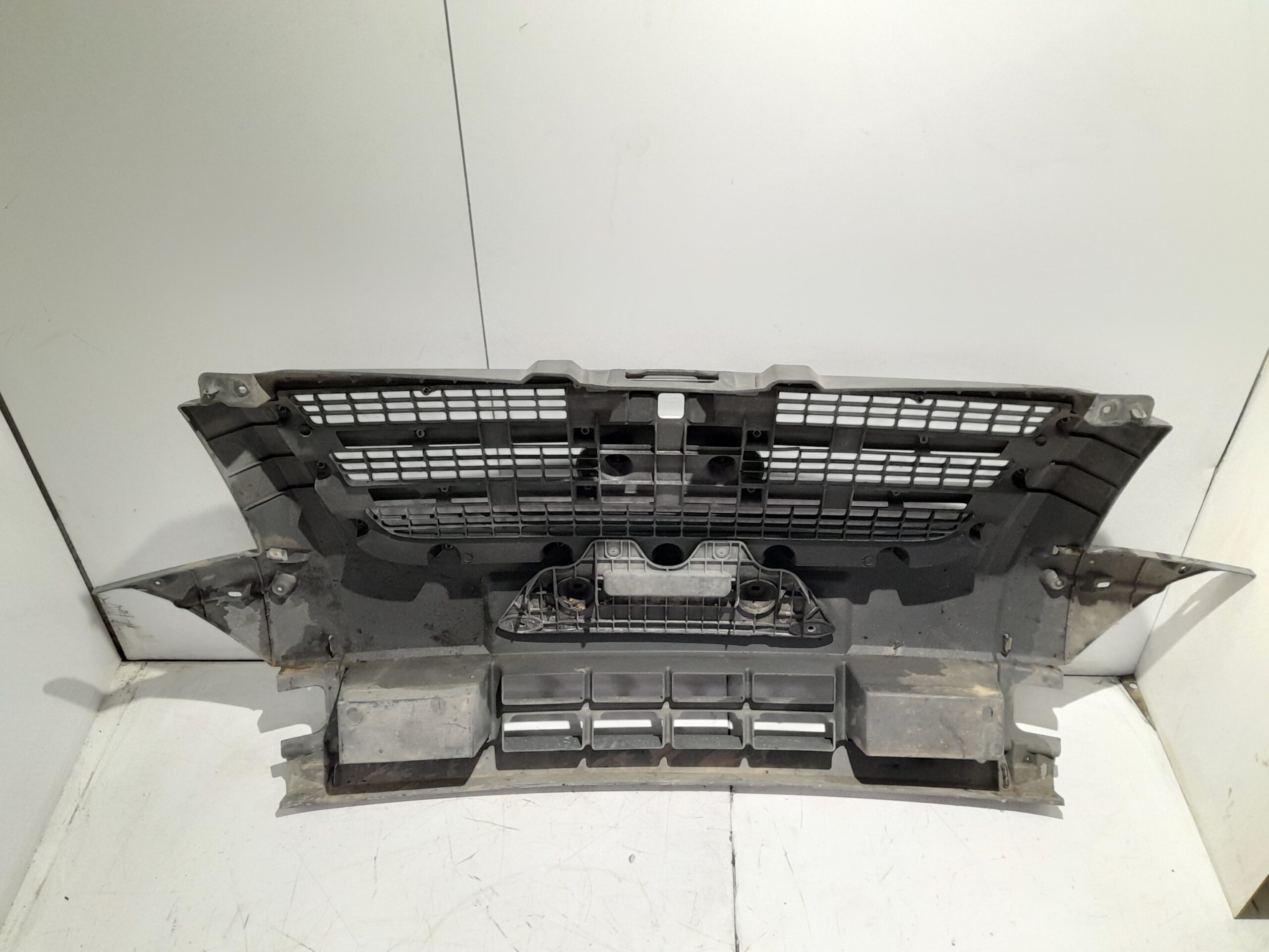 paragolpes_delantero_7c11_17d957_ford_transit_caja_cerrada_06_2_2_tdci_cat