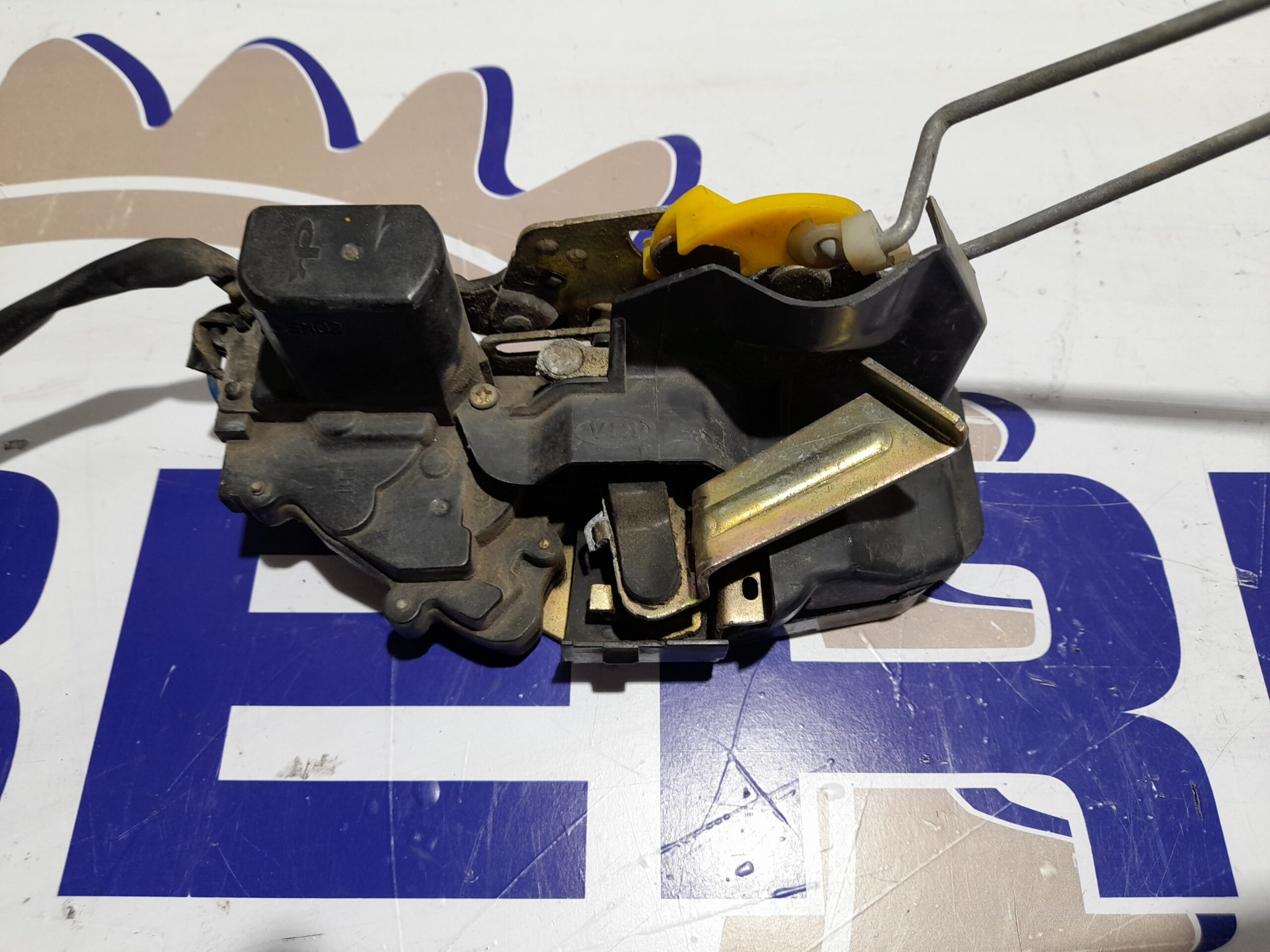 cerradura_puerta_trasera_izquierda_0k2fa_73310_kia_carens_2_0_turbodiesel_cat