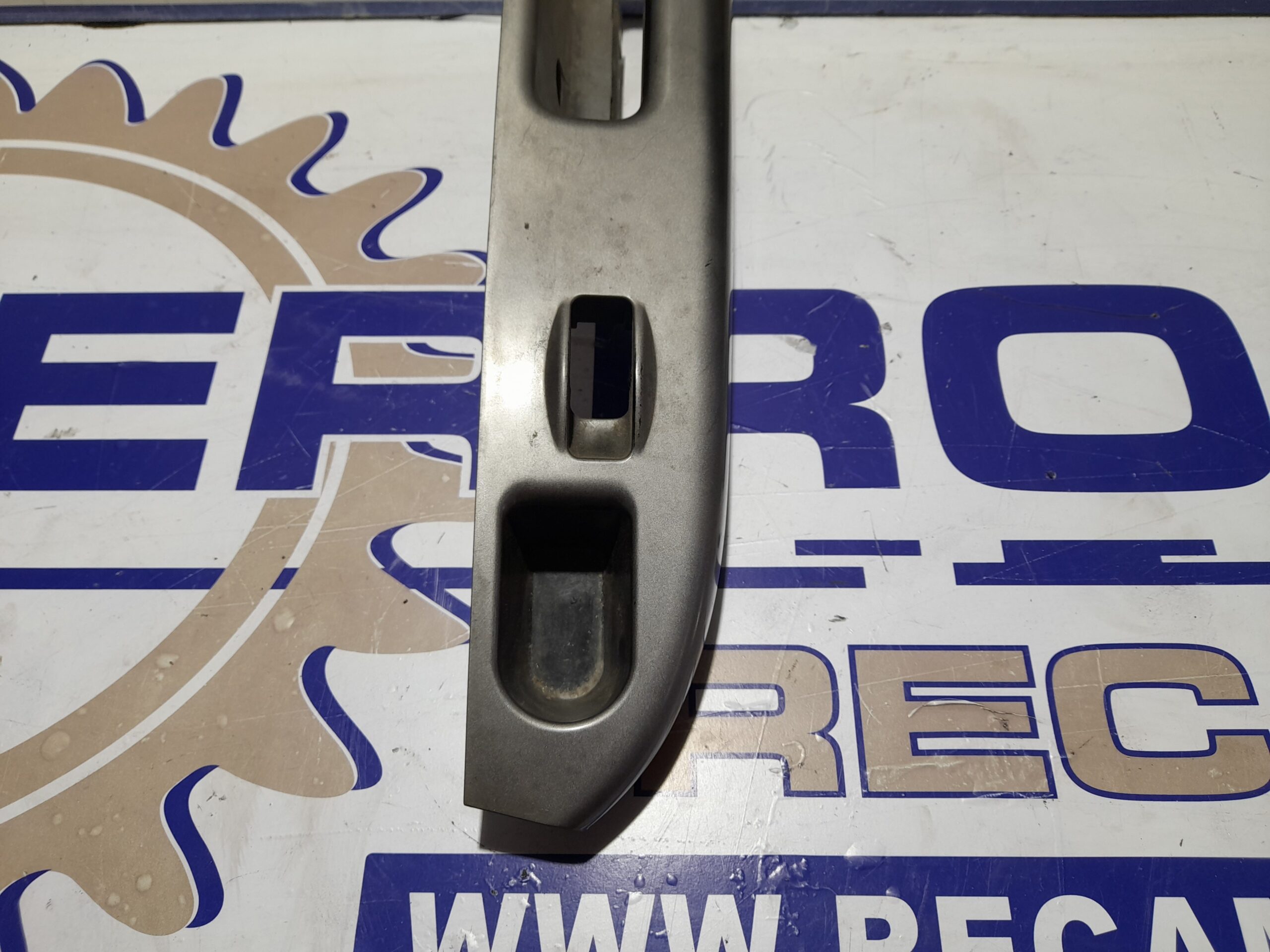 moldura_lateral_ok2fa66360_kia_carens_2_0_turbodiesel_cat