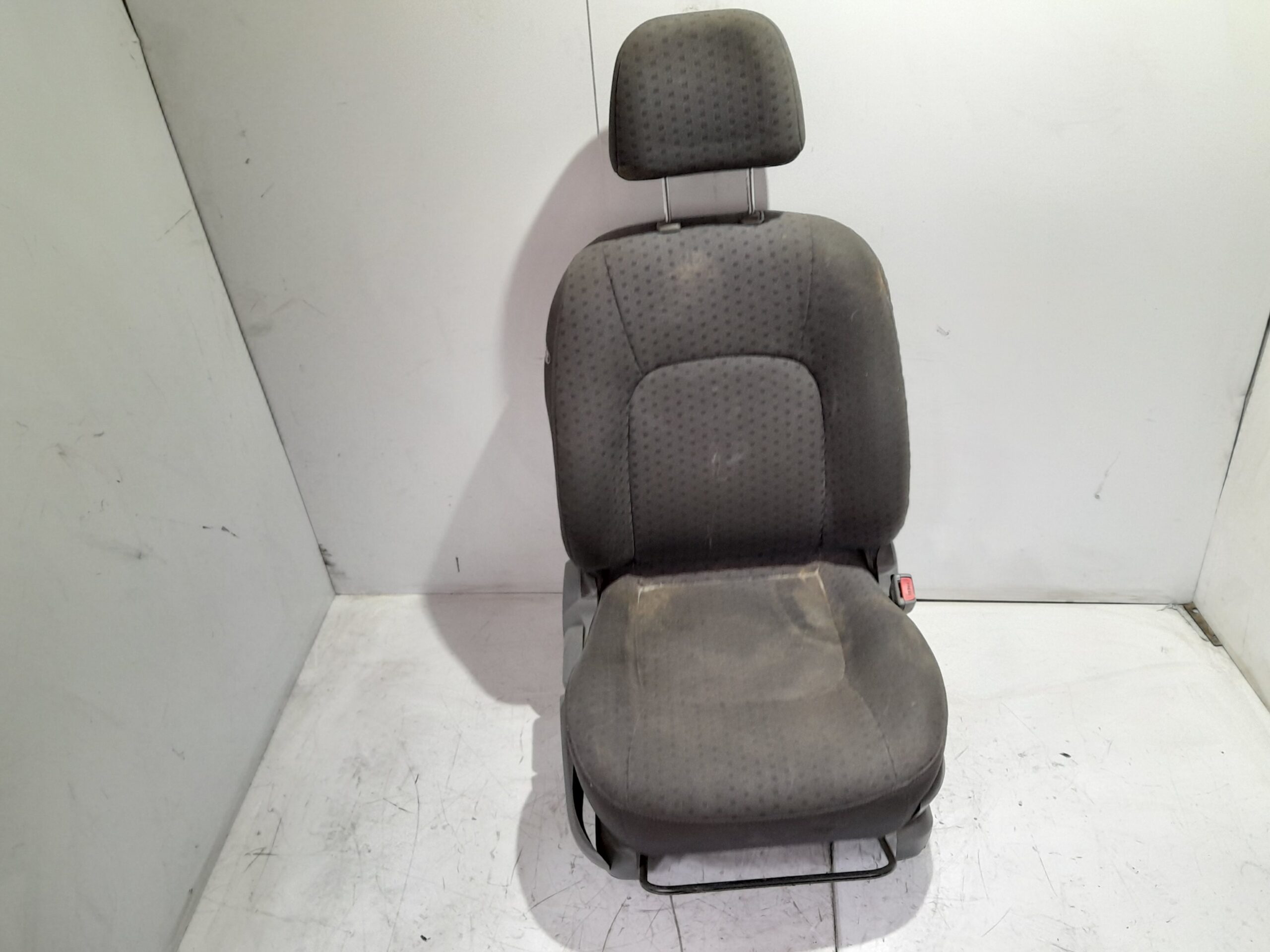 asiento_delantero_derecho_0k2fa88160a763_kia_carens_2_0_turbodiesel_cat