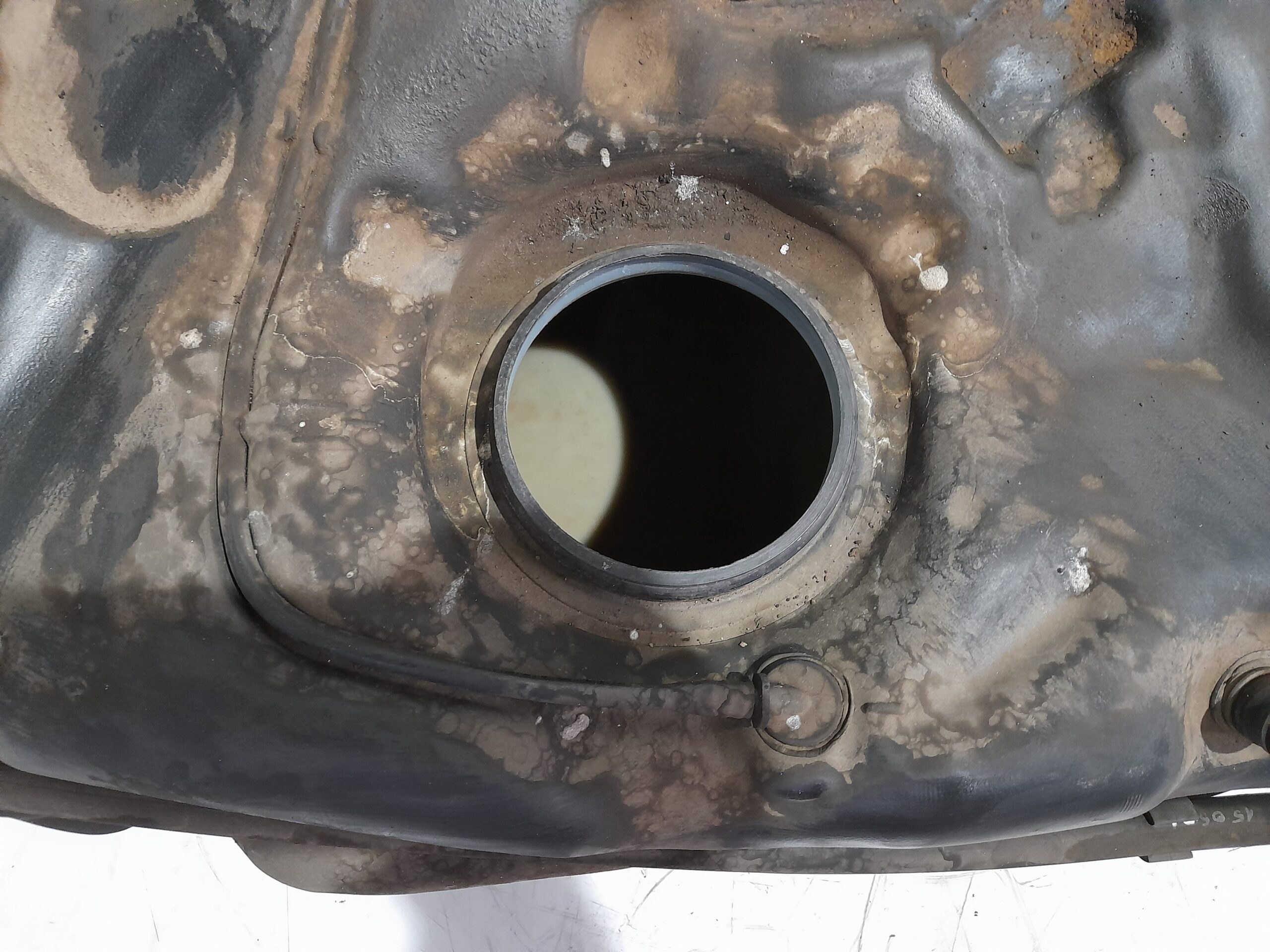 deposito_combustible_a2034702401_mercedes_benz_clase_c_w203_berlina_2_2_cdi_cat