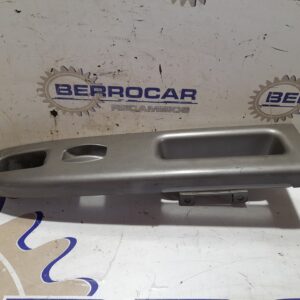 moldura_lateral_0k2fab66380_kia_carens_2_0_turbodiesel_cat