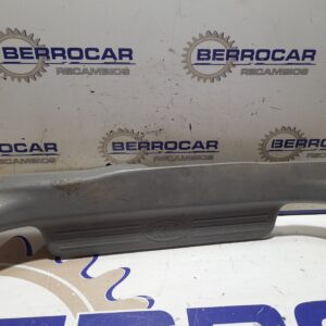 moldura_lateral_0k2fa68740_kia_carens_2_0_turbodiesel_cat