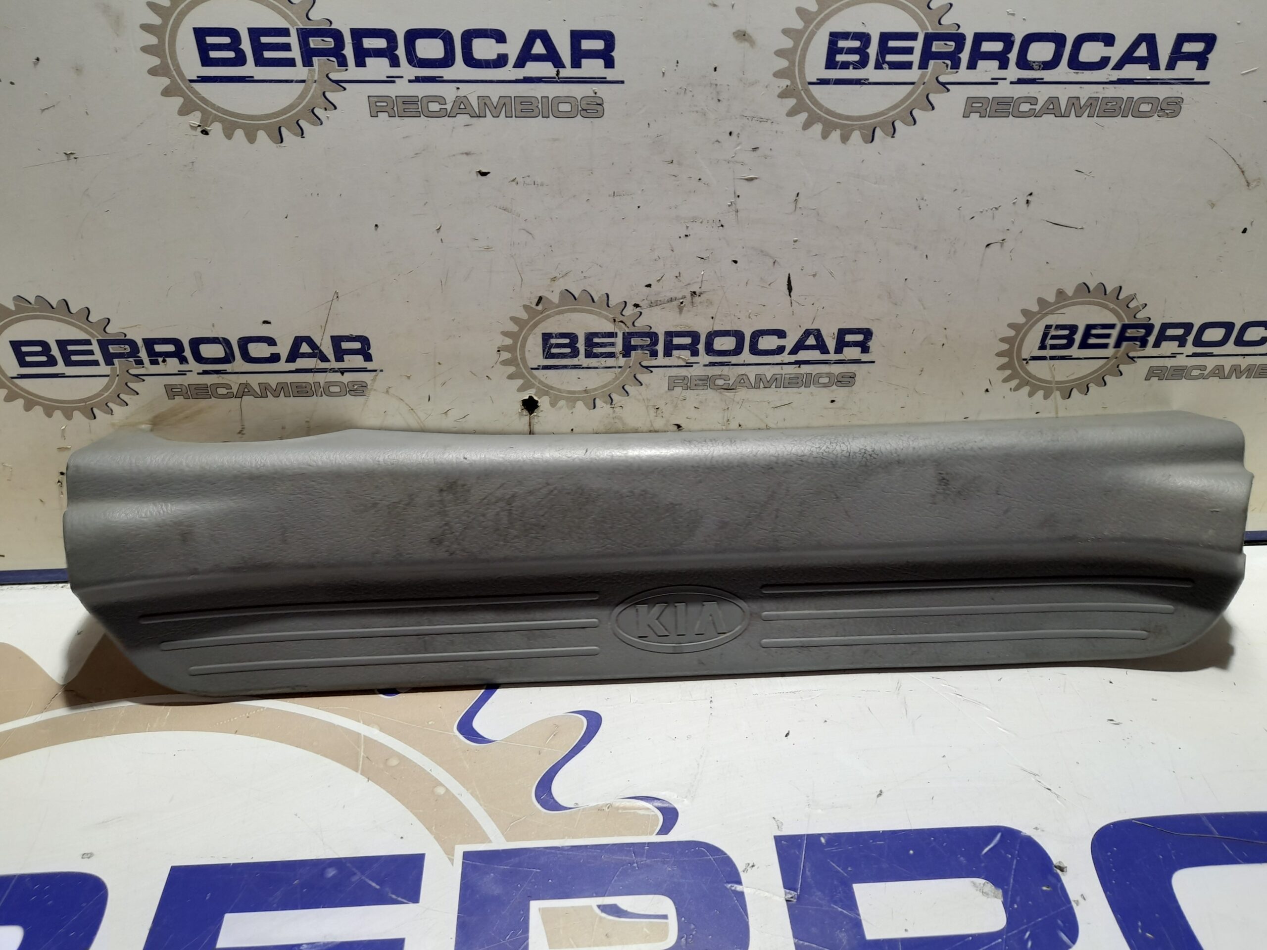 moldura_lateral_ok2fa_68_710_kia_carens_2_0_turbodiesel_cat