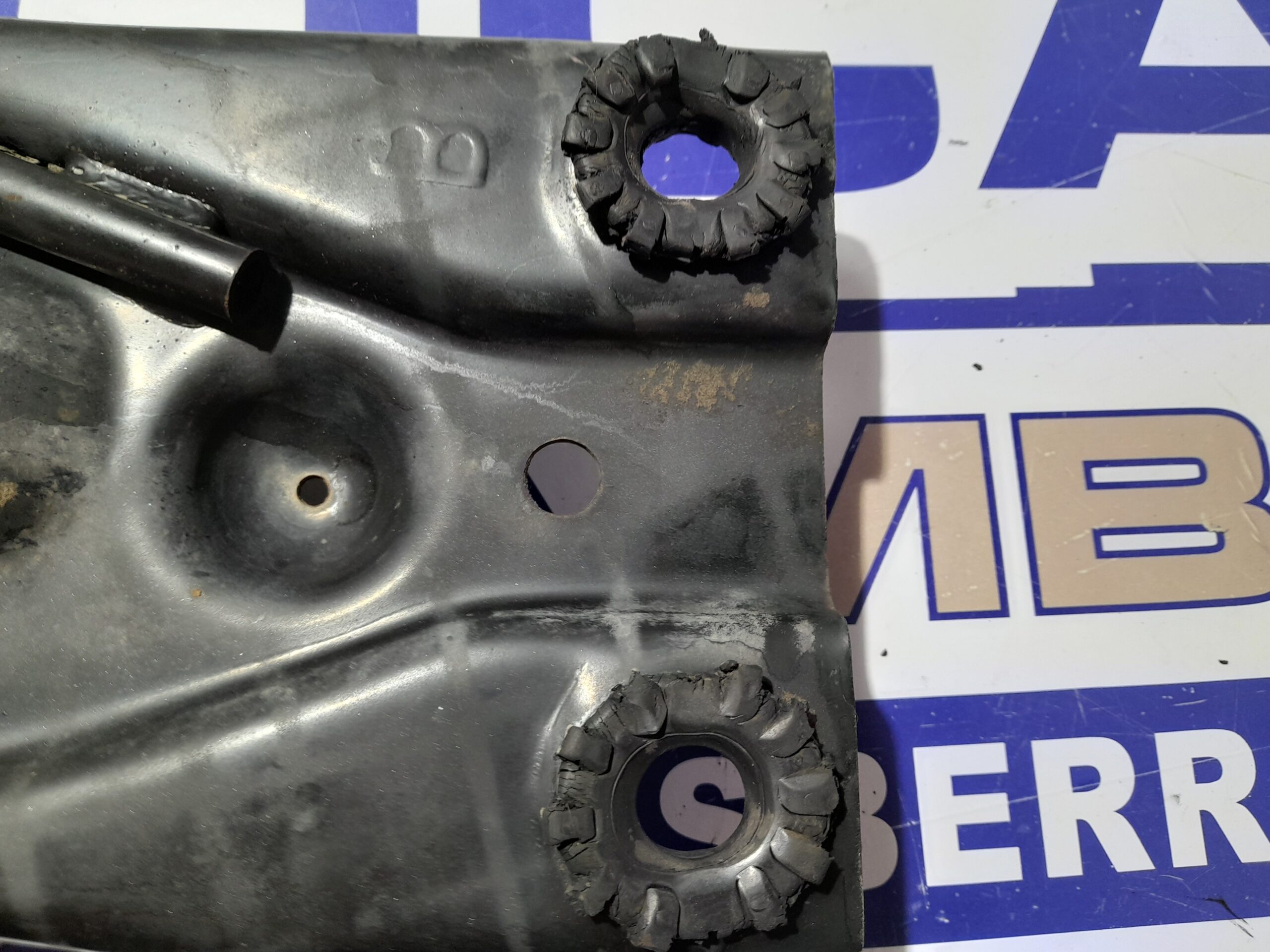 travesano_inferior_k2ja5316x_kia_carens_2_0_turbodiesel_cat