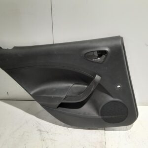 guarnecido_puerta_trasera_izquierda_6p4867211_seat_ibiza_6p1_1_0_tsi