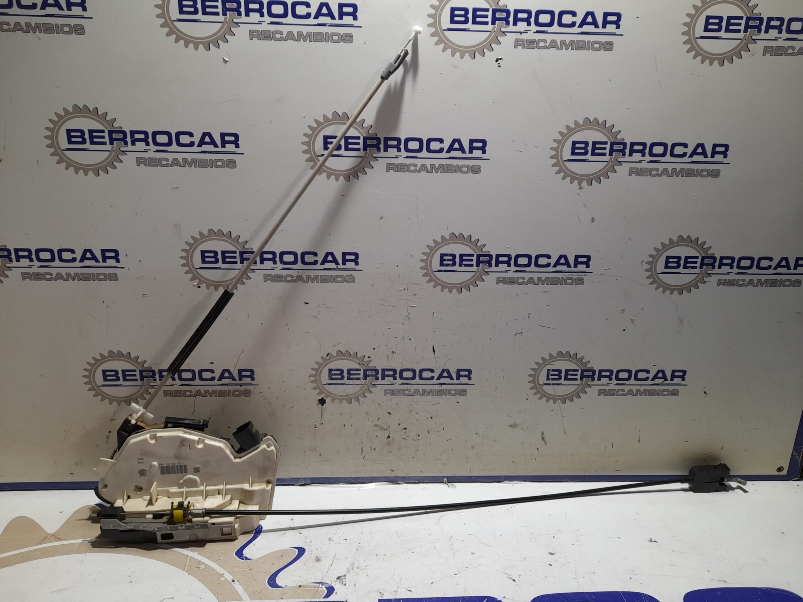 cerradura_puerta_trasera_izquierda_6j0839015k_seat_ibiza_6p1_1_0_tsi