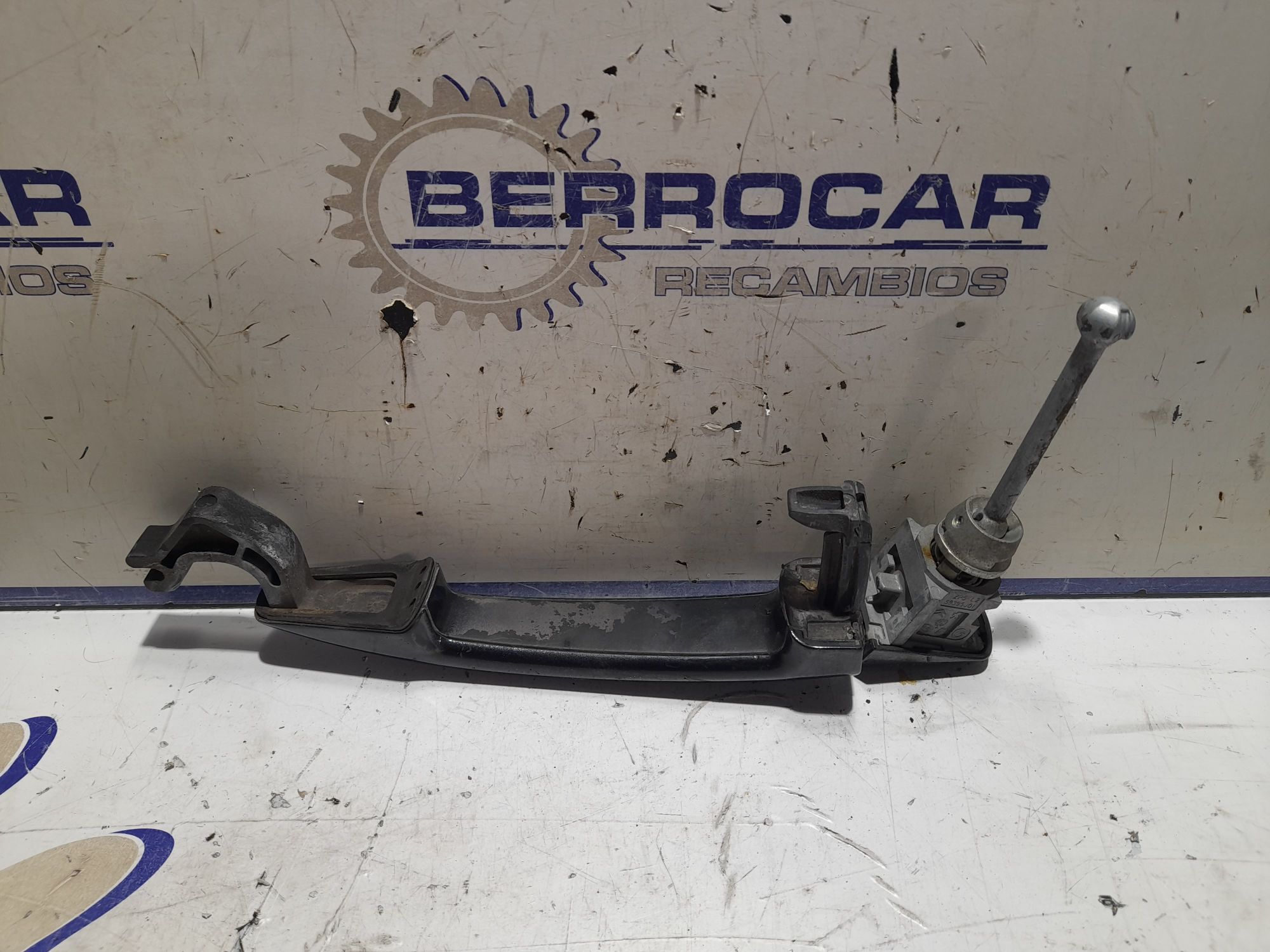 maneta_exterior_delantera_izquierda_59395j01_peugeot_207_sw_1_4_16v_vti_cat_8fs_ep3
