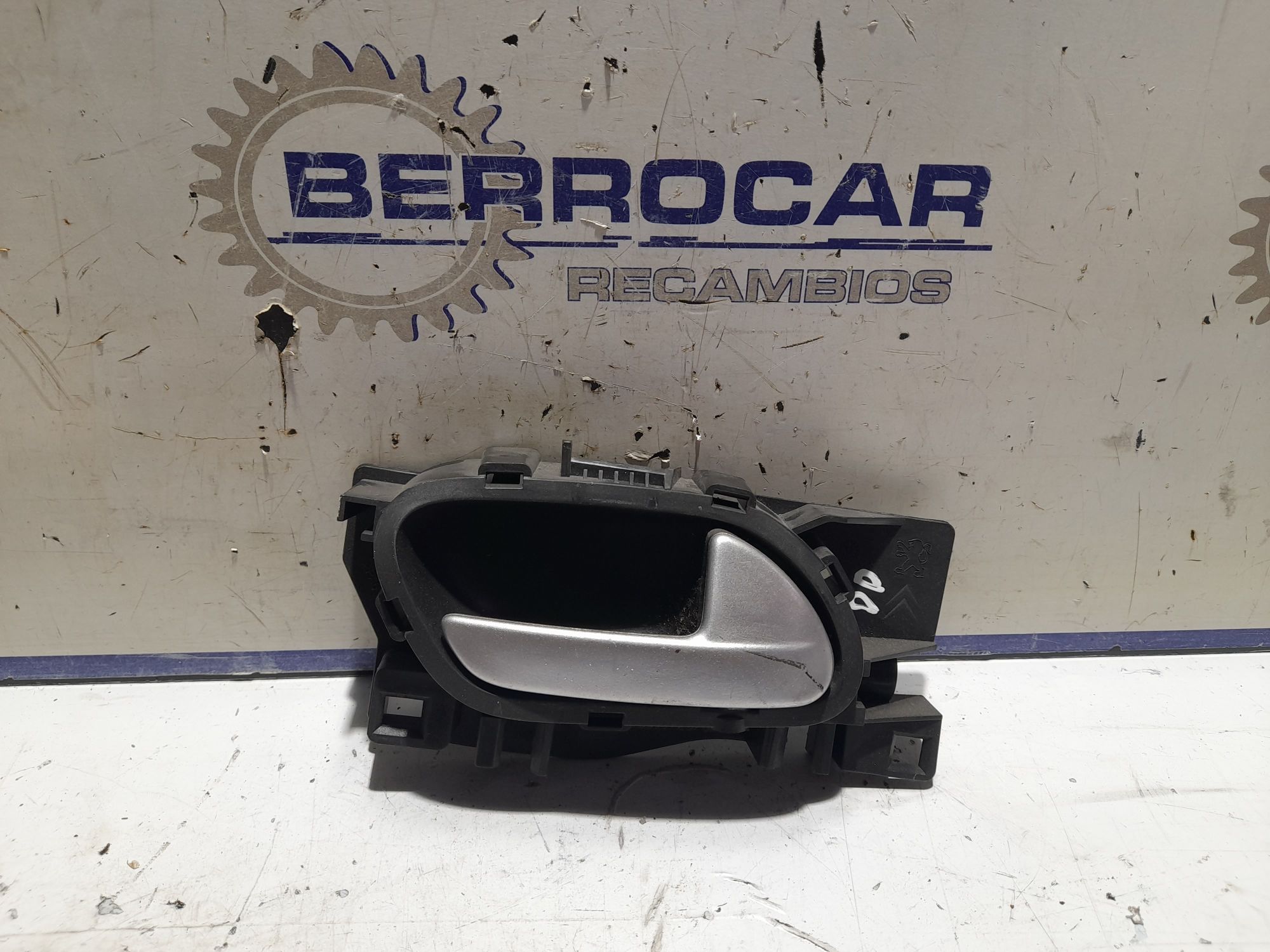 maneta_interior_delantera_derecha_96802456_peugeot_207_sw_1_4_16v_vti_cat_8fs_ep3