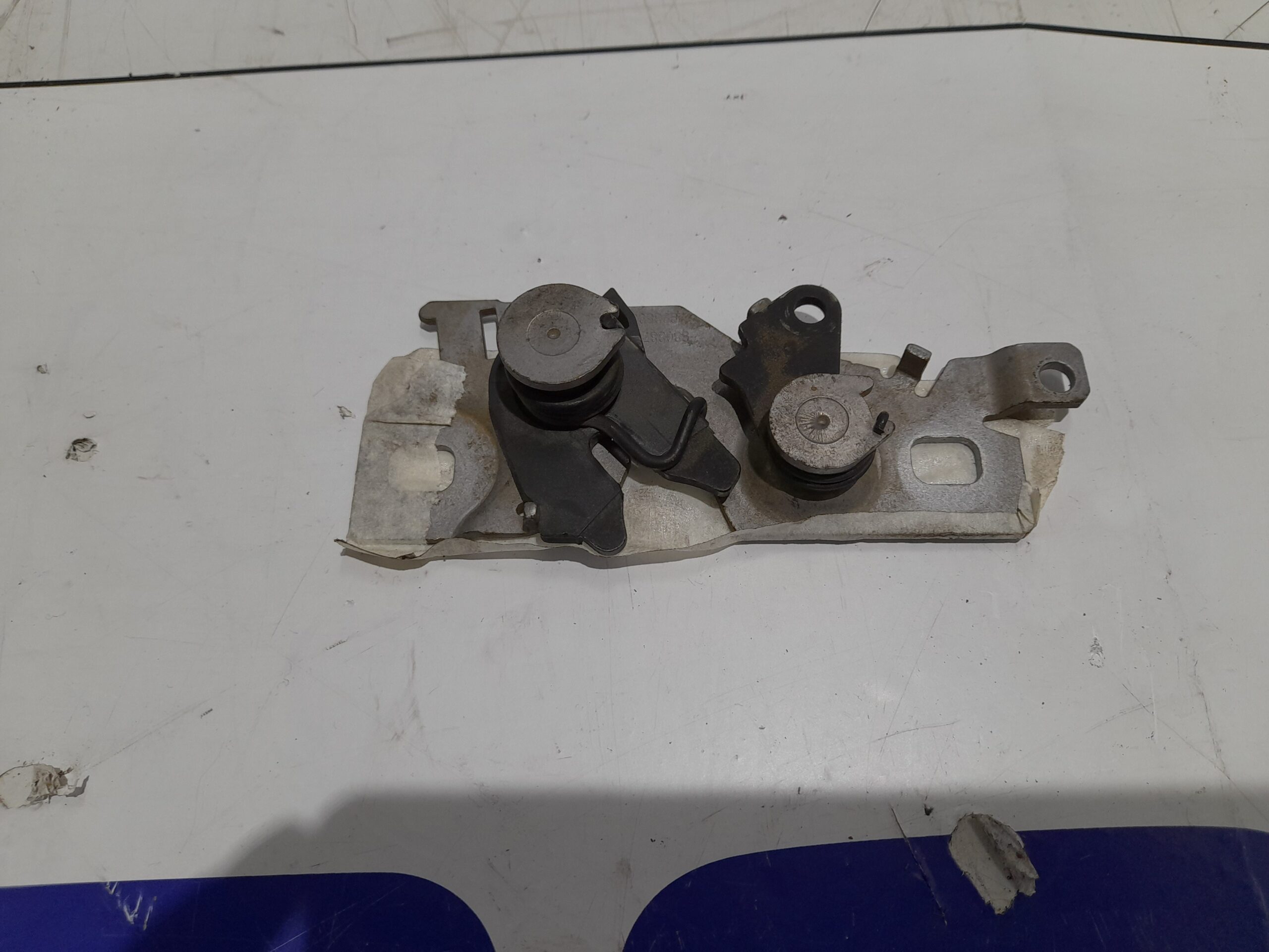 cerradura_capo_9808405680_toyota_proace_furgoneta_mdz_1_6_d4d_mdz9