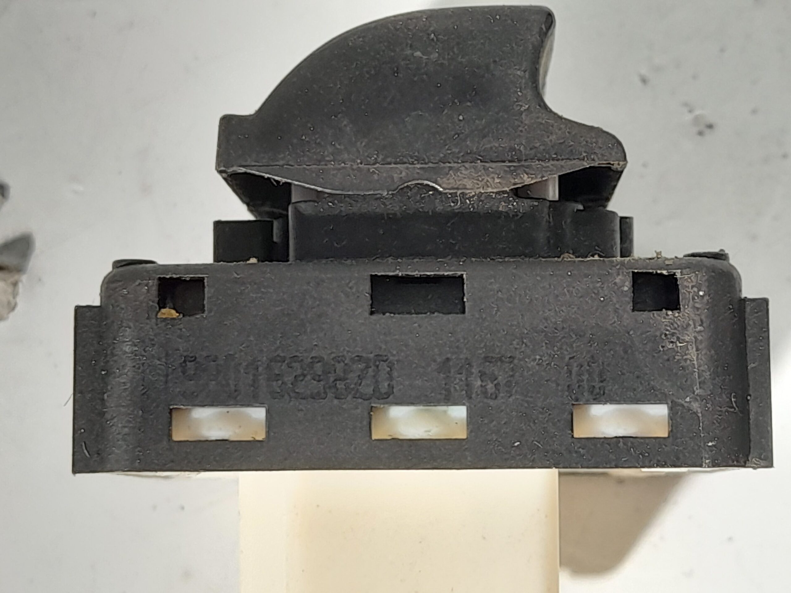 mando_elevalunas_delantero_izquierdo_98144411zd_toyota_proace_furgoneta_mdz_1_6_d4d_mdz9