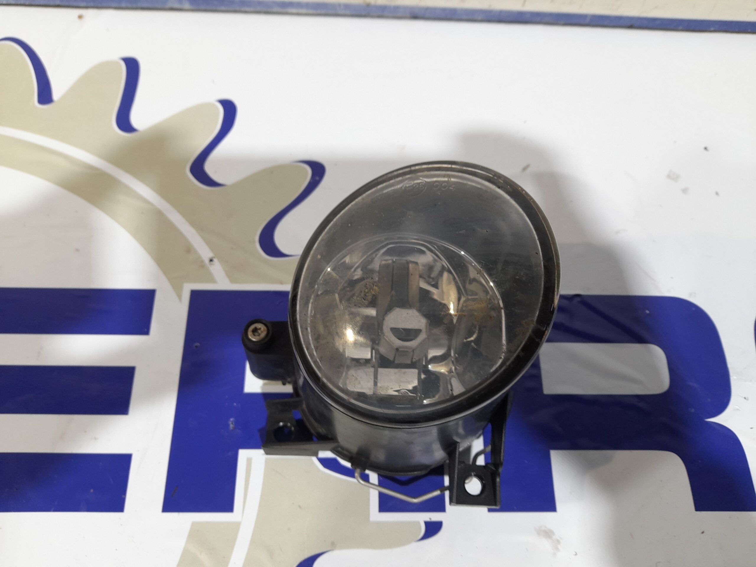 faro_antiniebla_derecho_5p0941700a_seat_altea_5p1