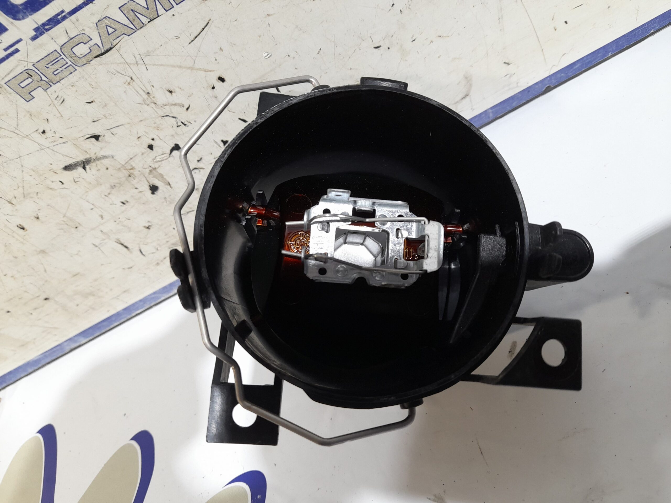 faro_antiniebla_derecho_5p0941700a_seat_altea_5p1