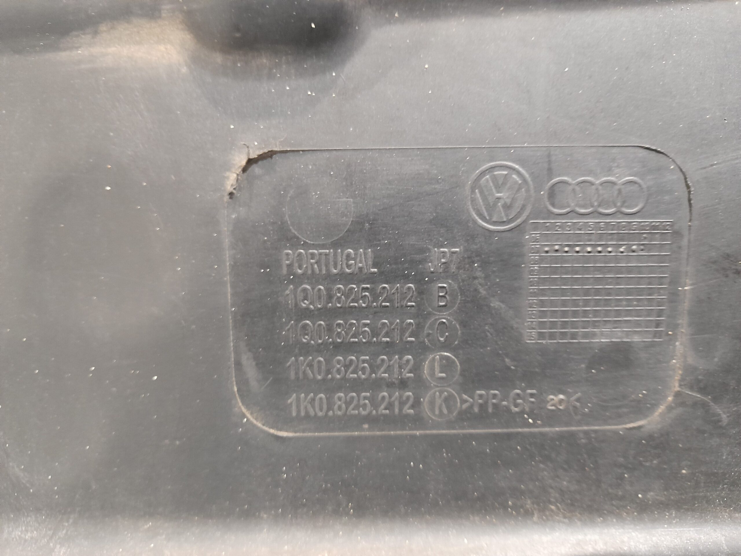 cubrecarter_1q0825212_seat_altea_5p1