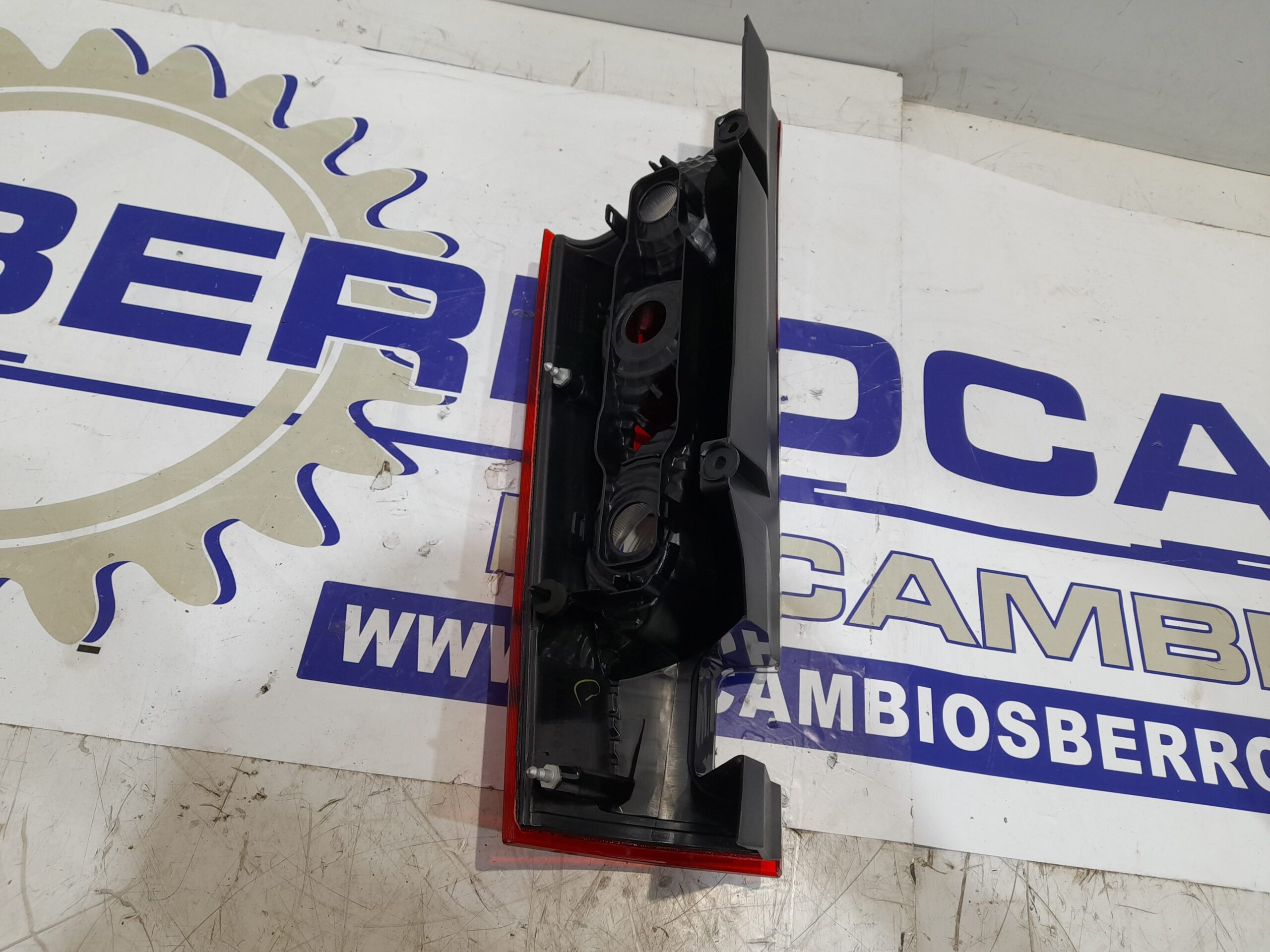 piloto_trasero_izquierdo_renault_kangoo