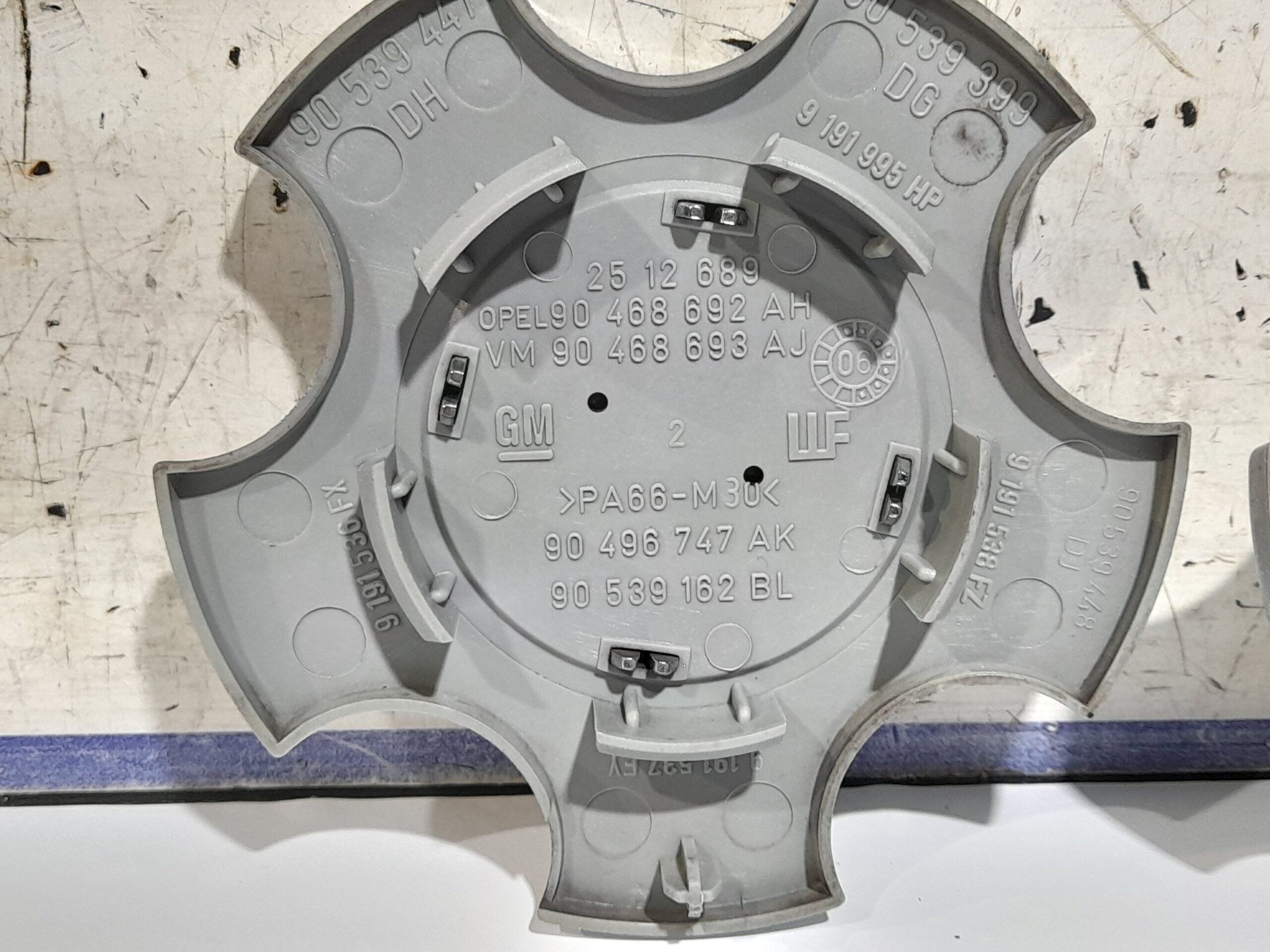 tapacubos_opel_vectra_b_berlina