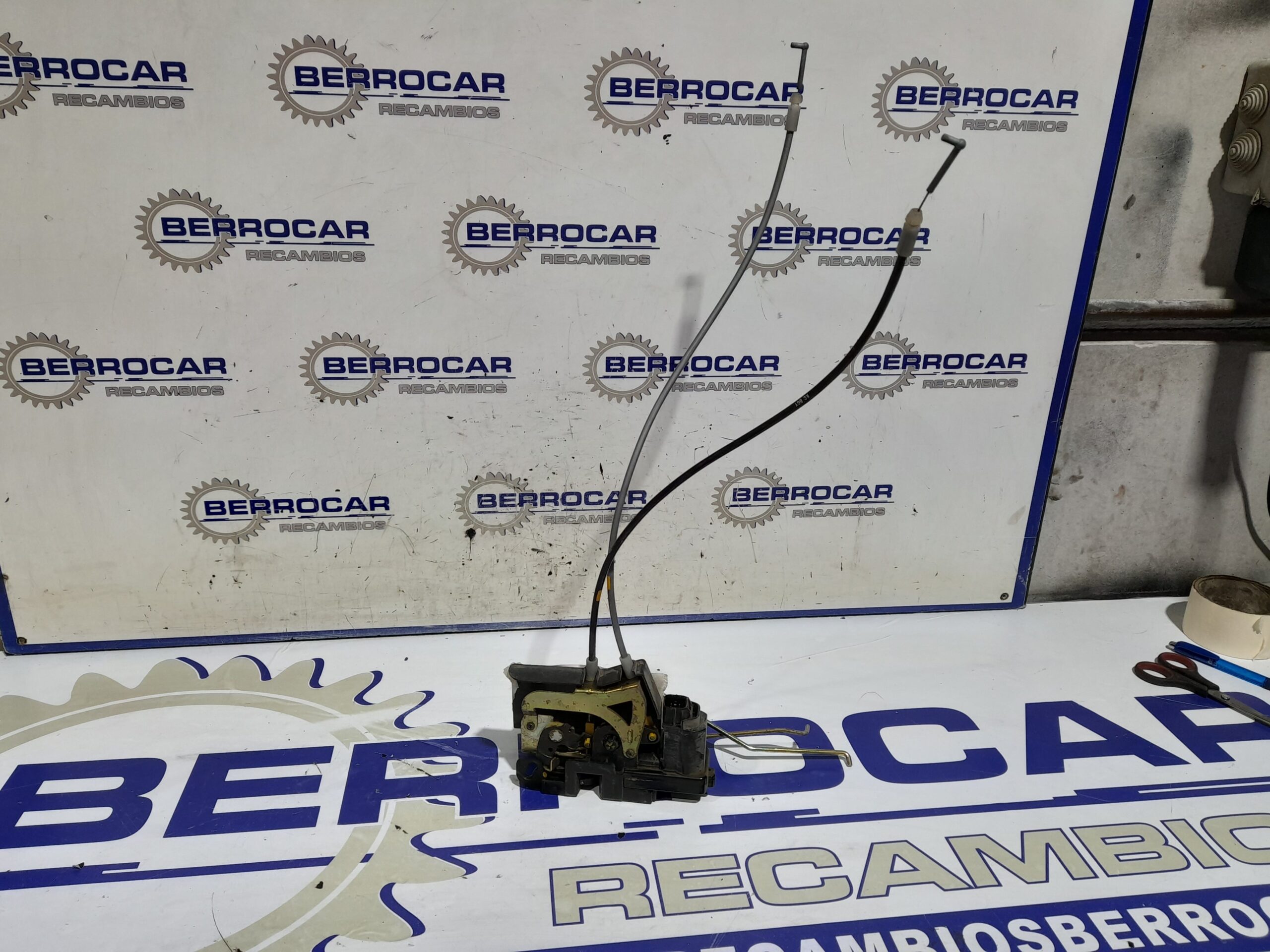 cerradura_puerta_delantera_derecha_7122009006_ssangyong_kyron_2_0_xdi