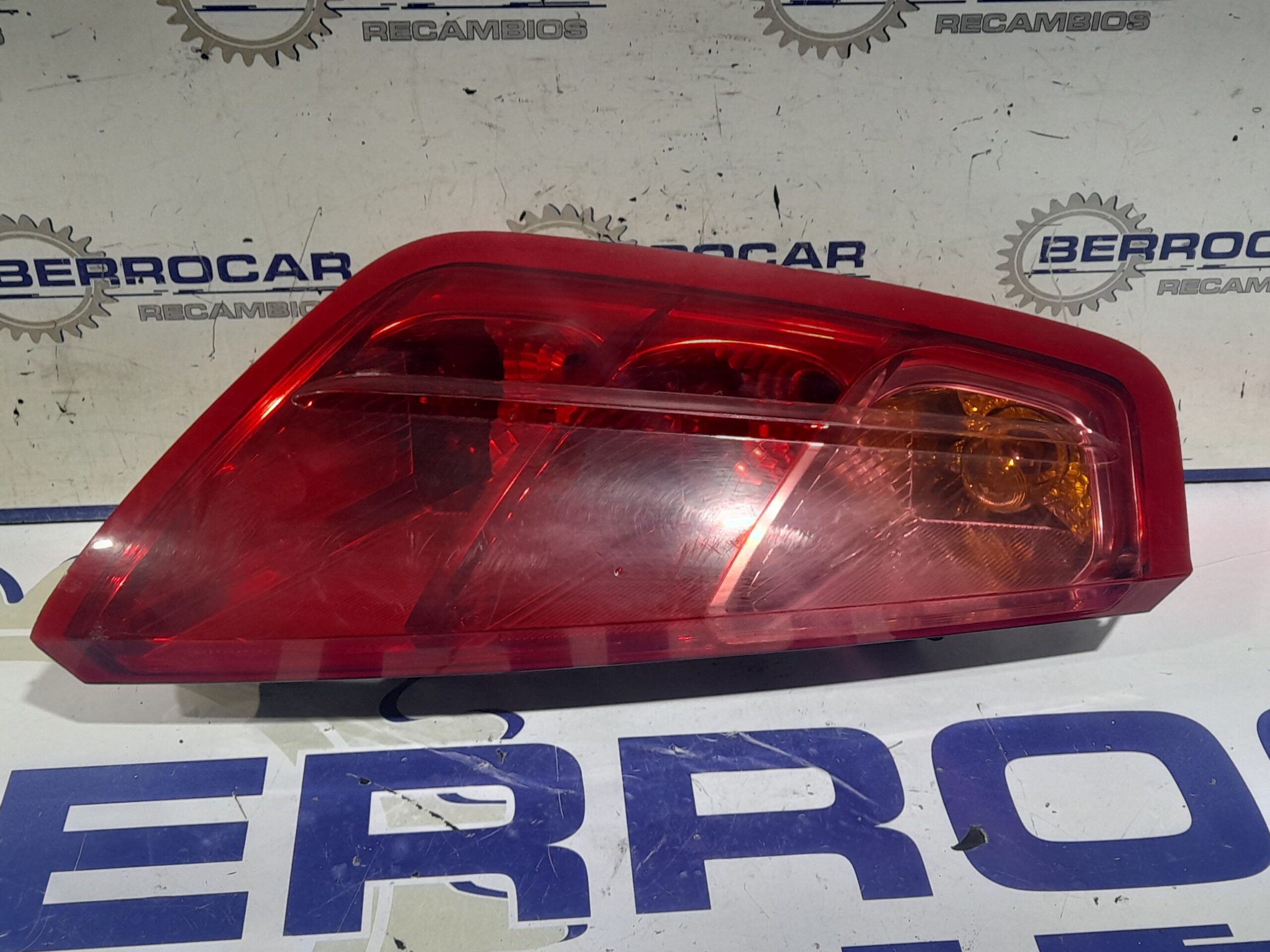 piloto_trasero_izquierdo_453681_fiat_punto_evo_199