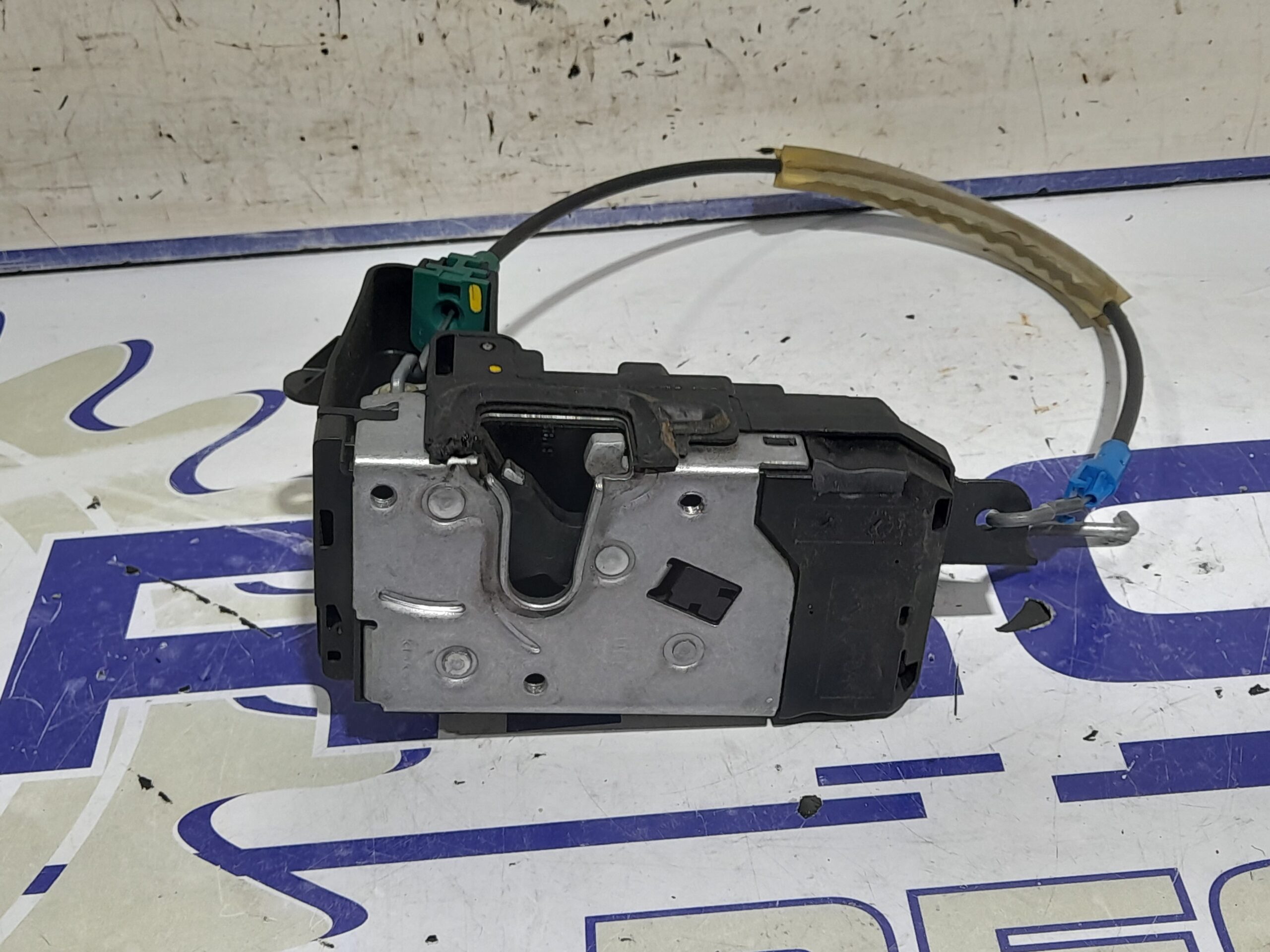 cerradura_puerta_delantera_derecha_4148209_opel_zafira_b_1_6_16v_cat