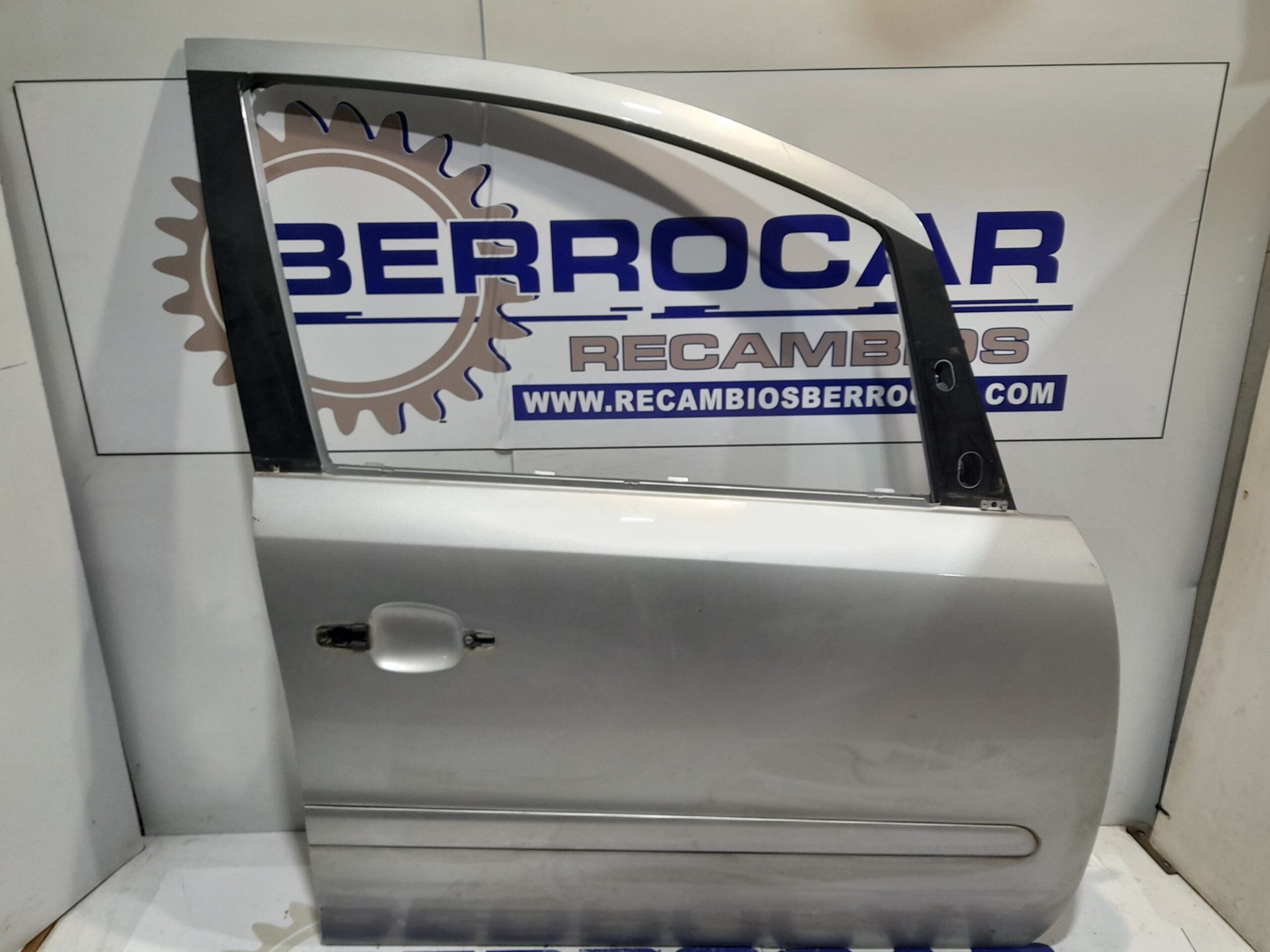 puerta_delantera_derecha_124242_opel_zafira_b_1_6_16v_cat